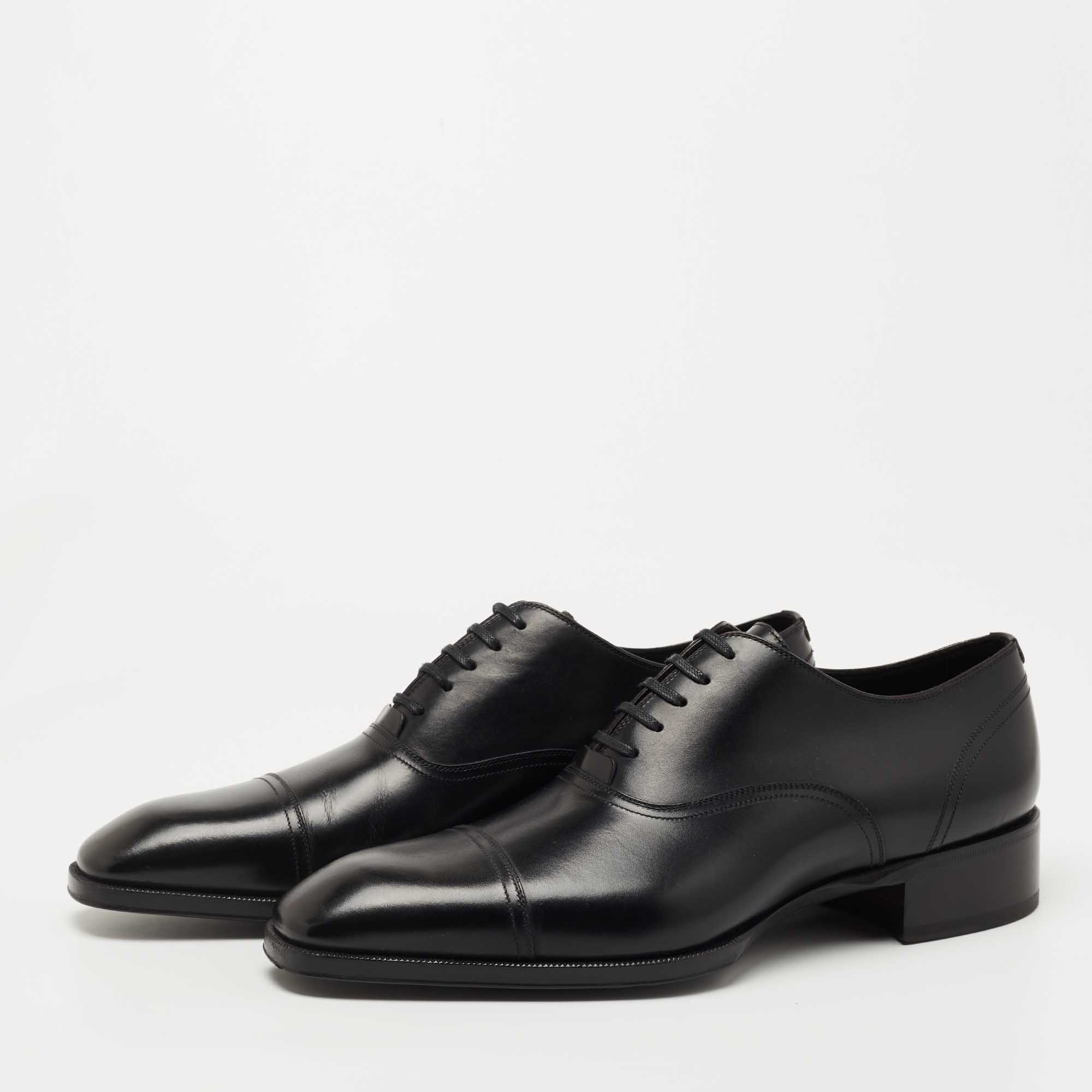 

Tom Ford Black Leather Lace Up Oxfords Size