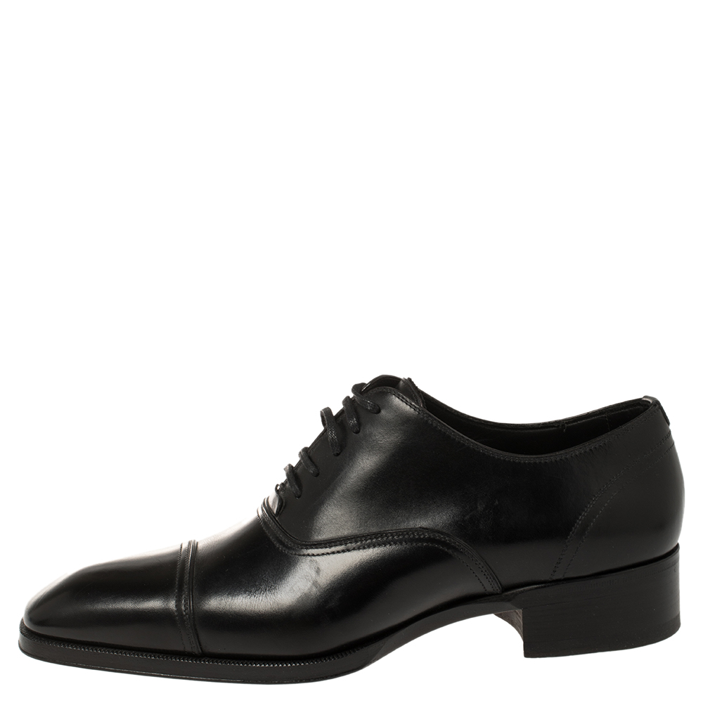 

Tom Ford Black Leather Lace-Up Oxfords Size