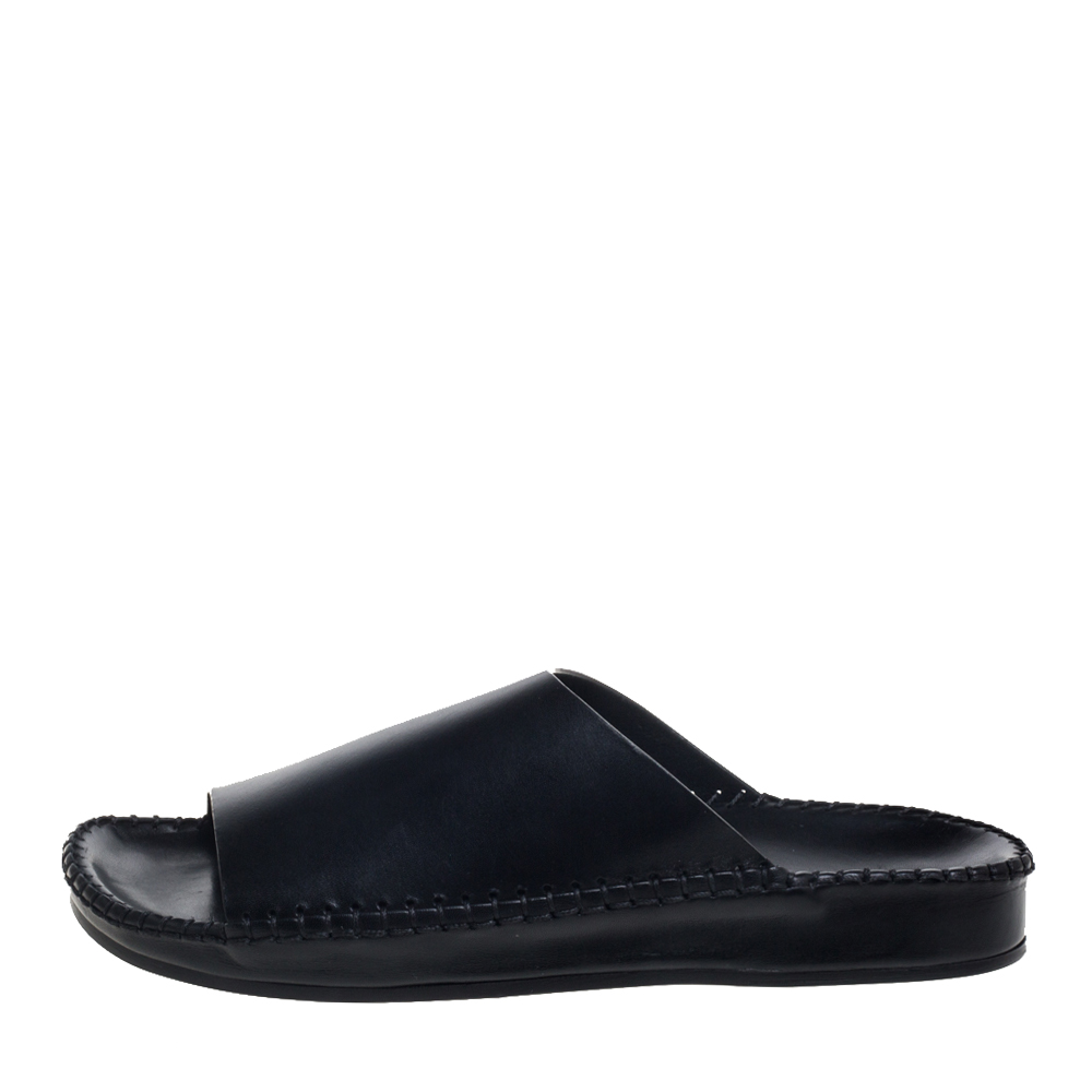 

Tom Ford Black Leather Flat Slides Size