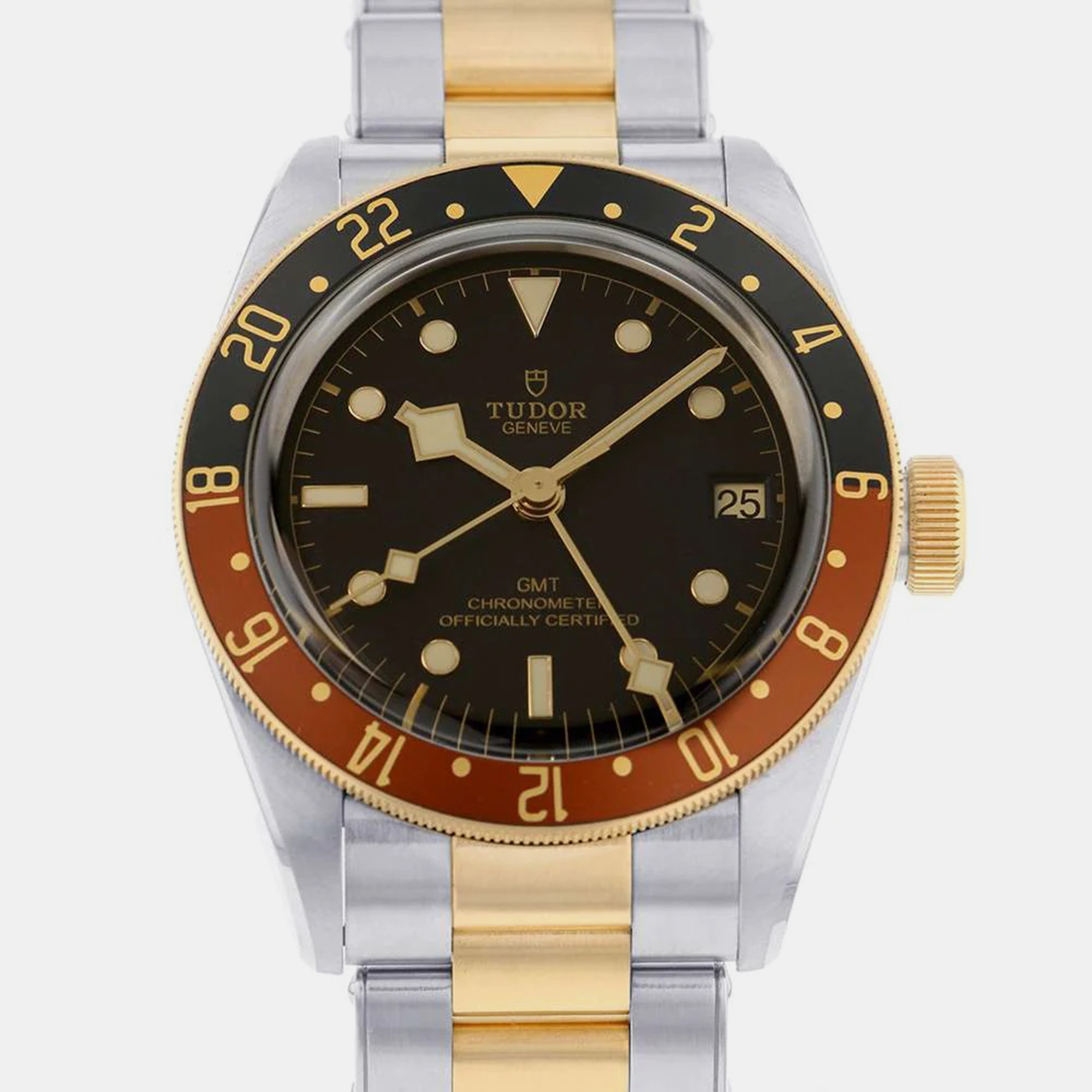 A timeless silhouette made of high quality materials and packed with precision and luxury makes this Tudor wristwatch the perfect choice for a sophisticated finish to any look. It is a grand creation to elevate the everyday experience.