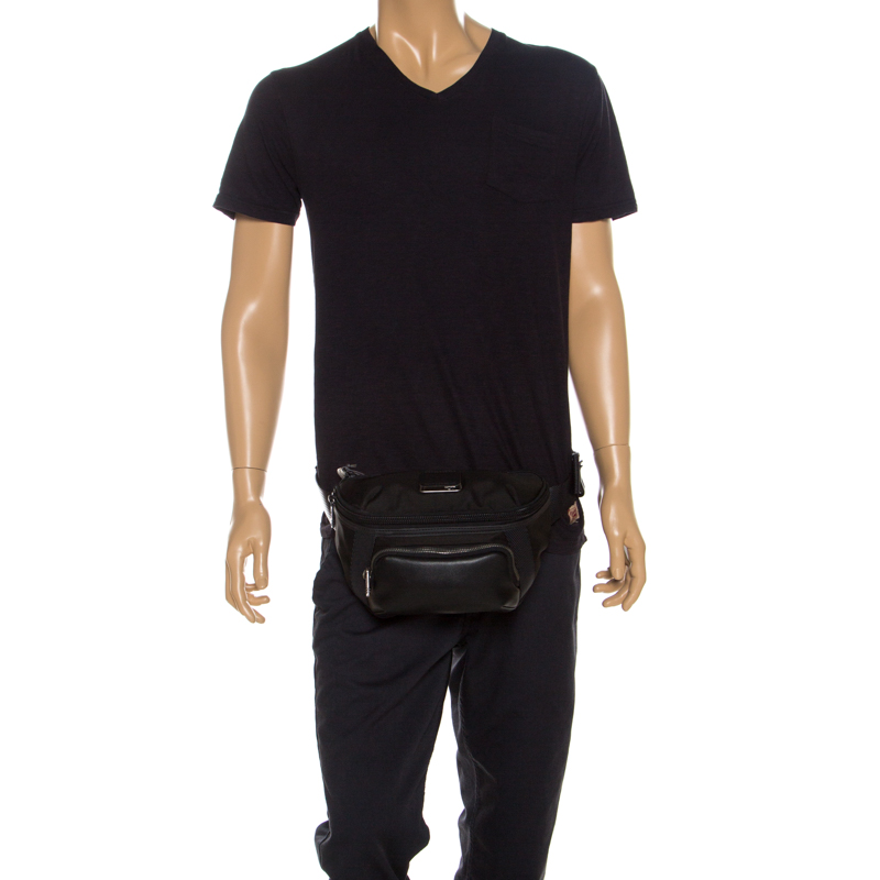 

Tumi Black Nylon and Leather Columbus Utility Belt Pouch