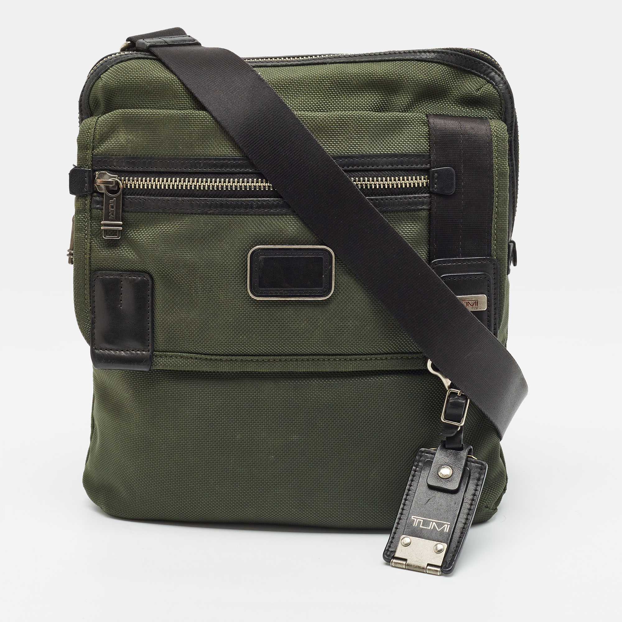 

Tumi Annapolis Army Green Nylon Flap Messenger Bag