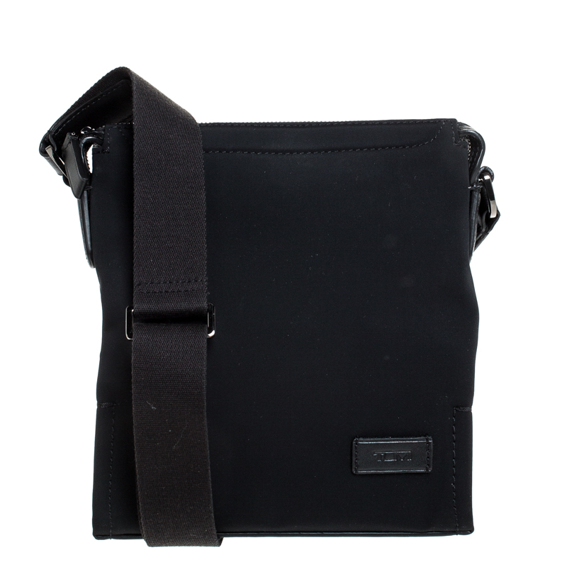 Pre Owned Tumi Black Nylon Messenger Bag