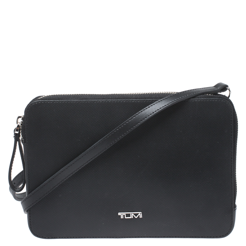 Pre-owned Tumi Black Leather Crossbody Bag