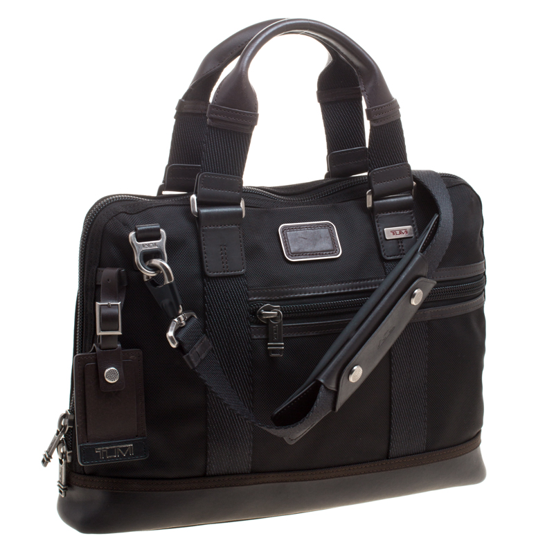 tumi alpha bravo earle compact brief