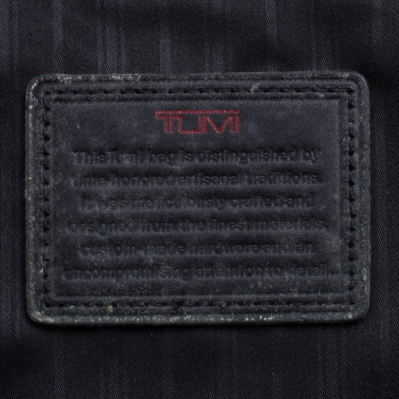 tumi label