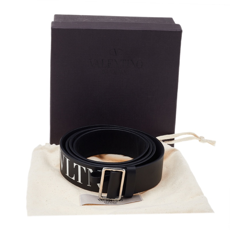 

Valentino Black Leather VLTN Belt