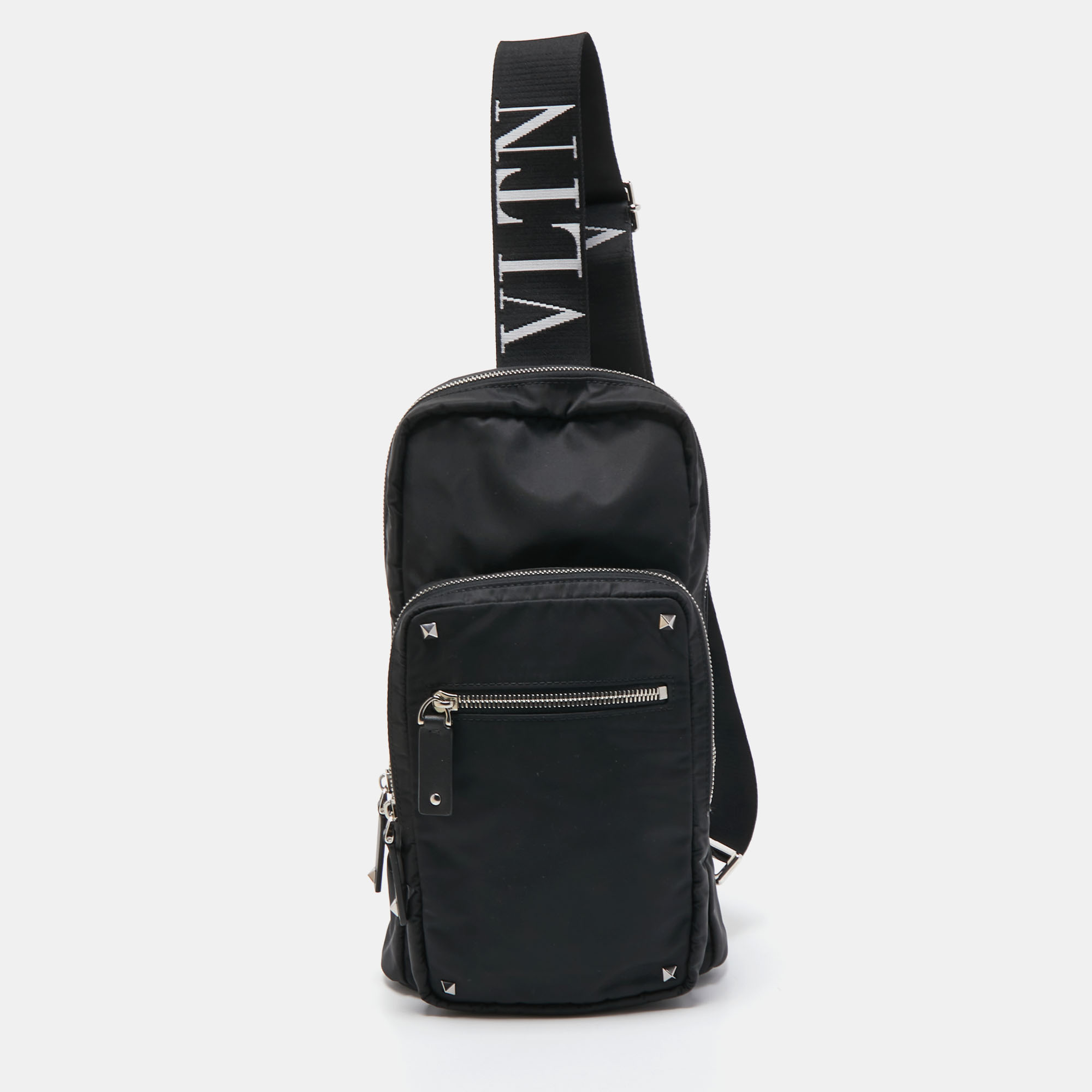 Pre-owned Valentino Garavani Black Nylon Rockstud Vltn Crossbody Bag
