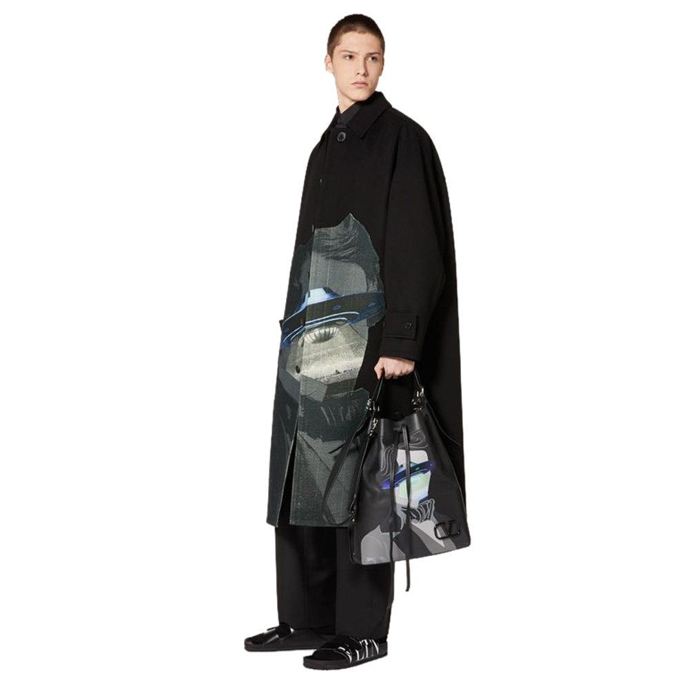 

Valentino Black Wool V Face UFO Intarsia Coat Small / IT 46