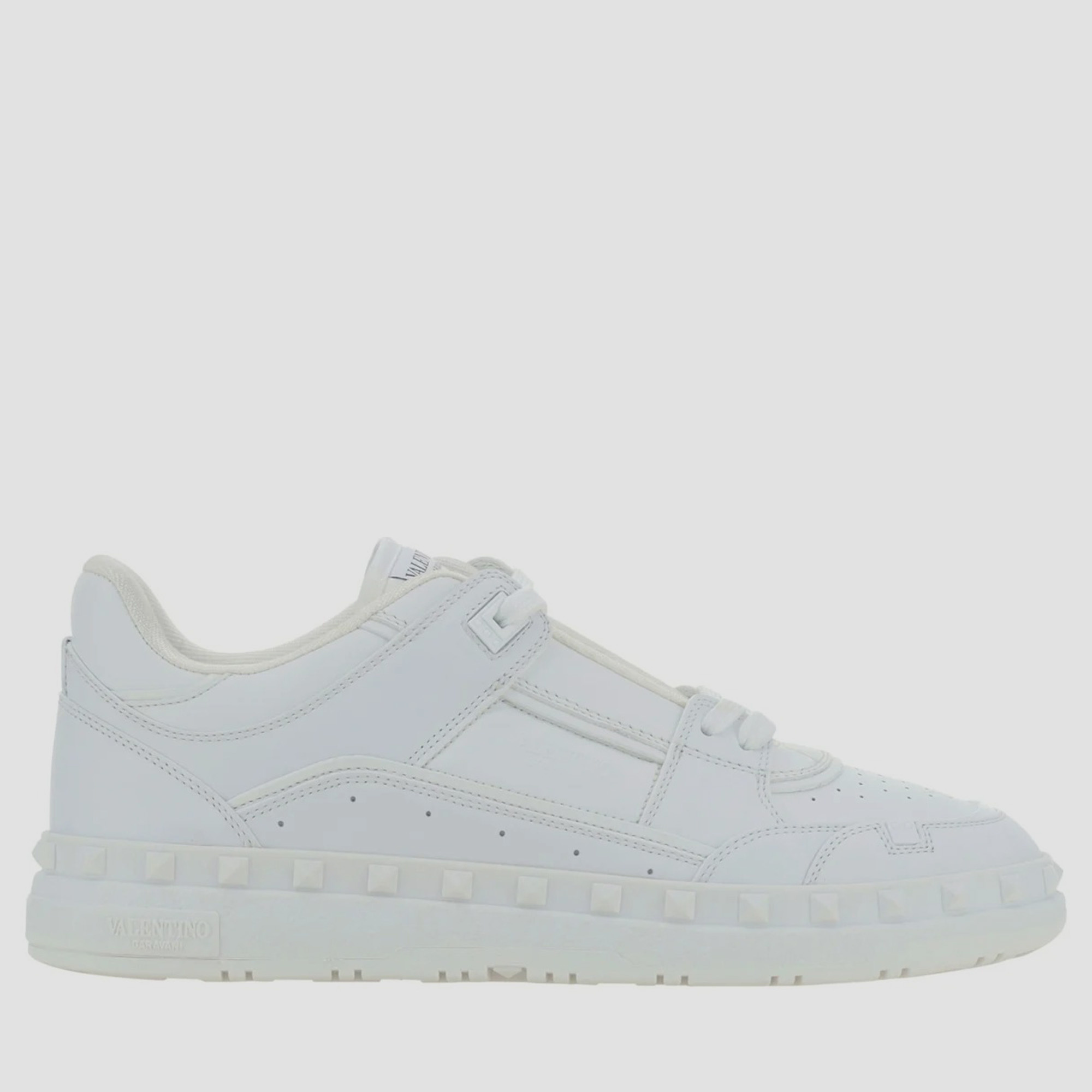 

Valentino Garavani - FReedots Leather Low-Top Sneakers White