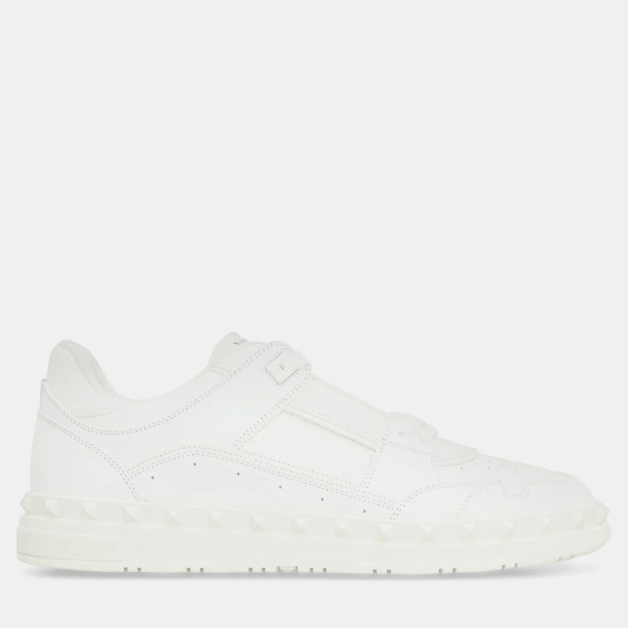 

Valentino Garavani FReedots Leather Low-Top Sneakers White