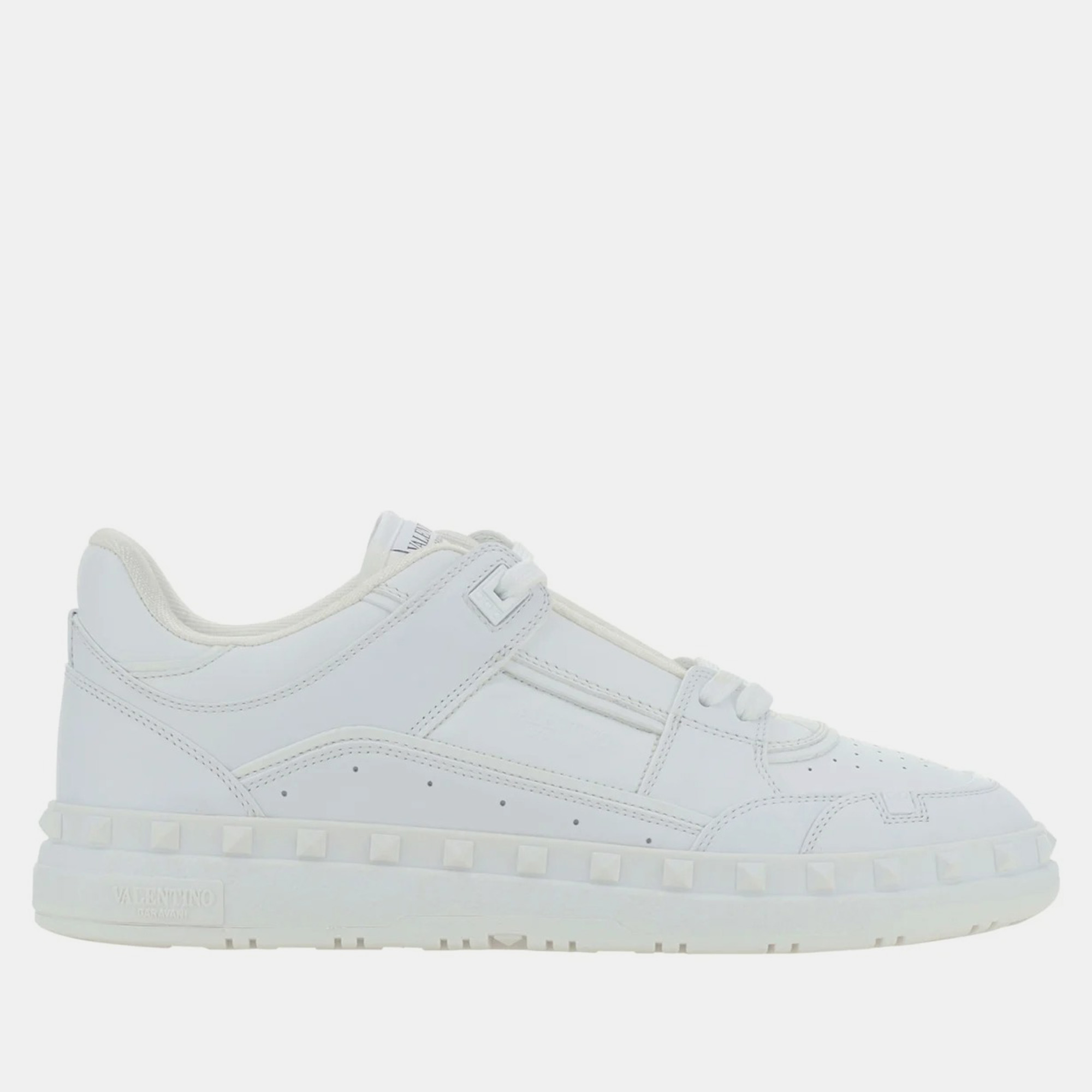 

Valentino Garavani FReedots Leather Low-Top Sneakers White