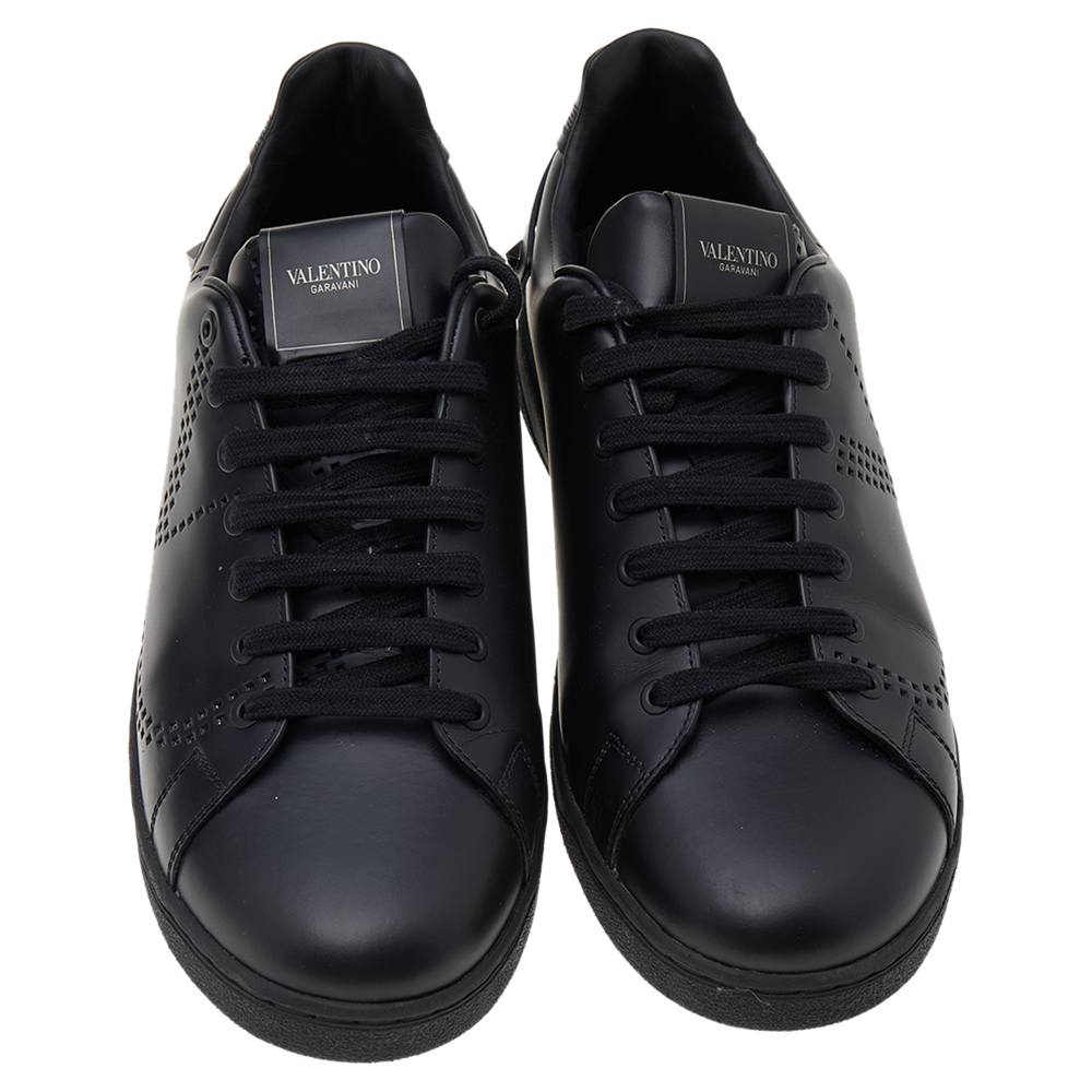 

Valentino Black Leather Backnet Rockstud Low Top Sneakers Size