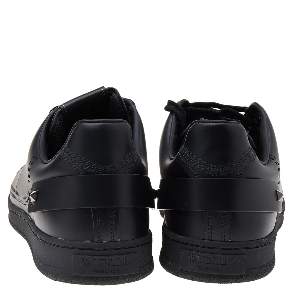 

Valentino Black Leather Backnet Rockstud Low Top Sneakers Size EU