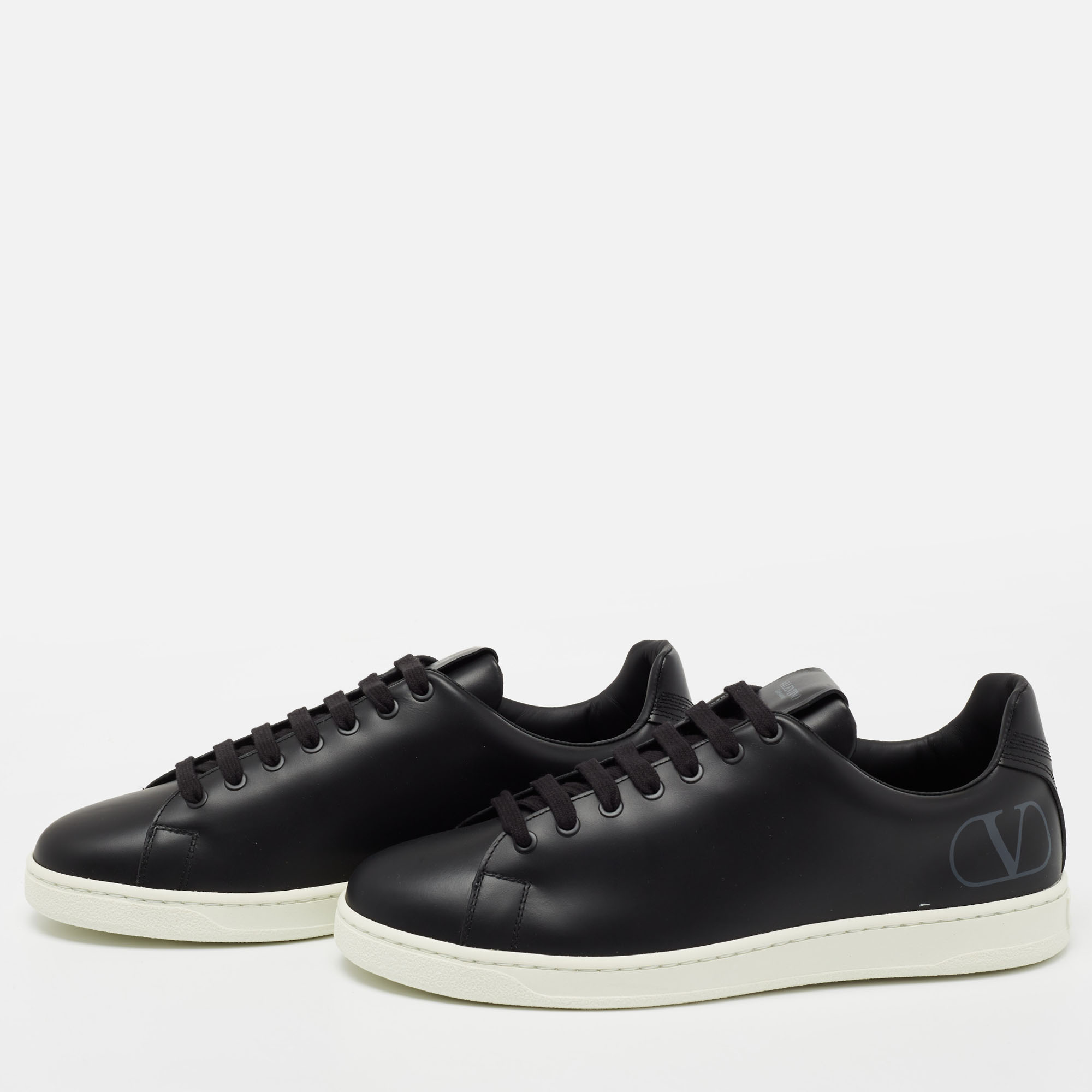

Valentino Black Leather Lace Up Sneakers Size