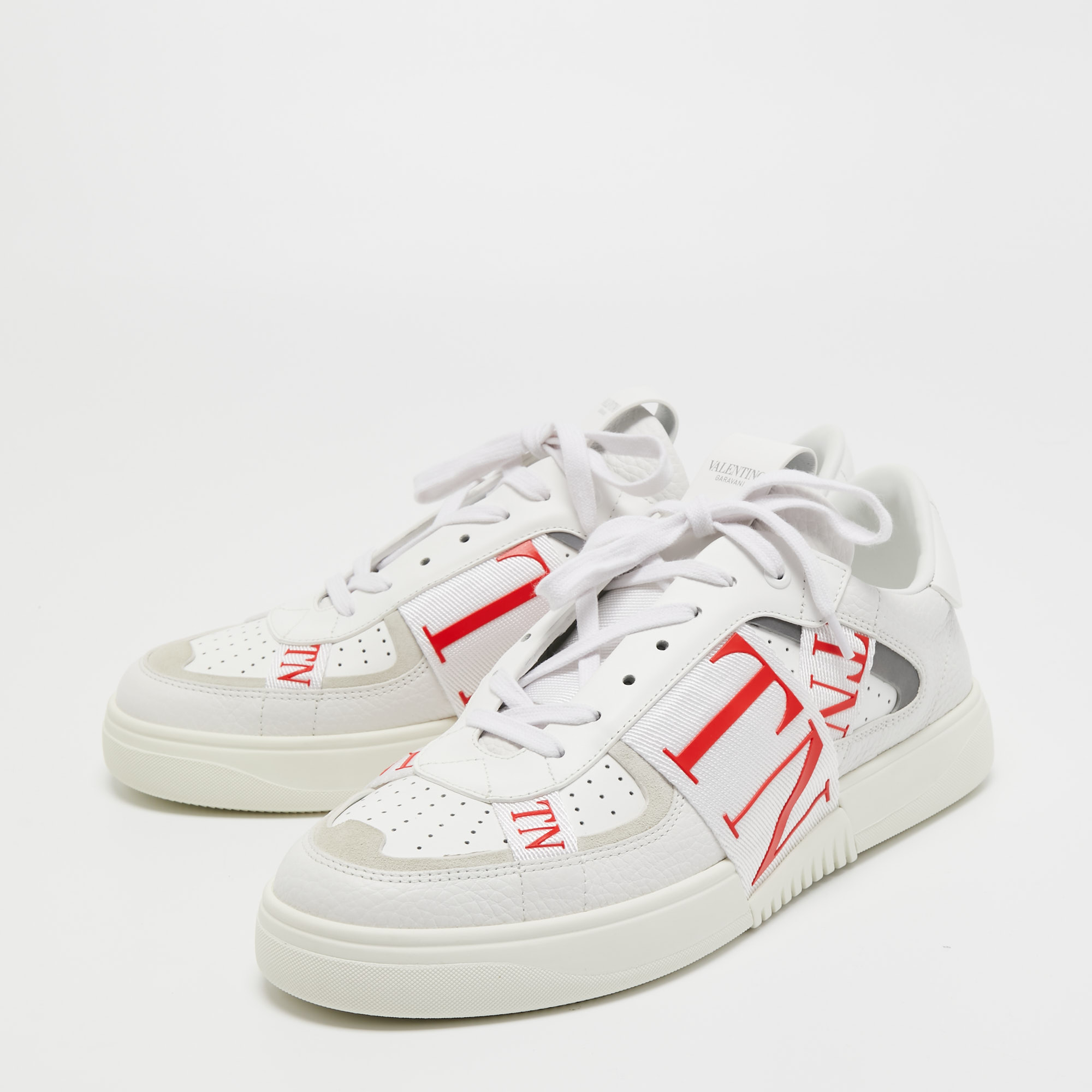 

Valentino White Leather and Rubber VLTN Low Top Sneakers Size