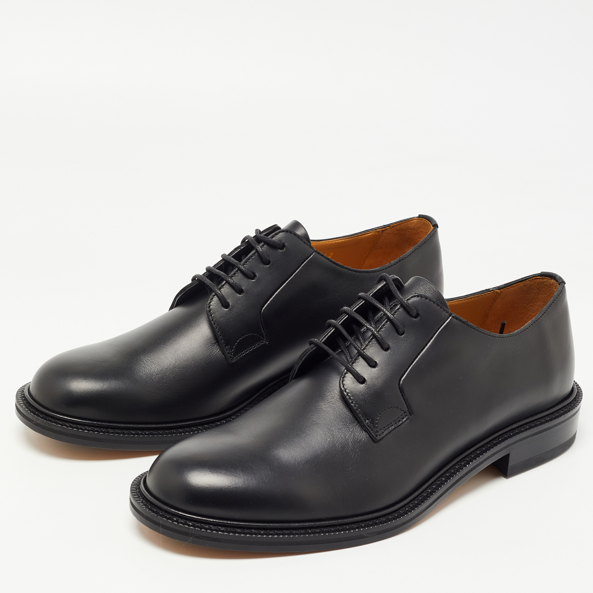 

Valentino Black Leather Lace Up Oxford Size