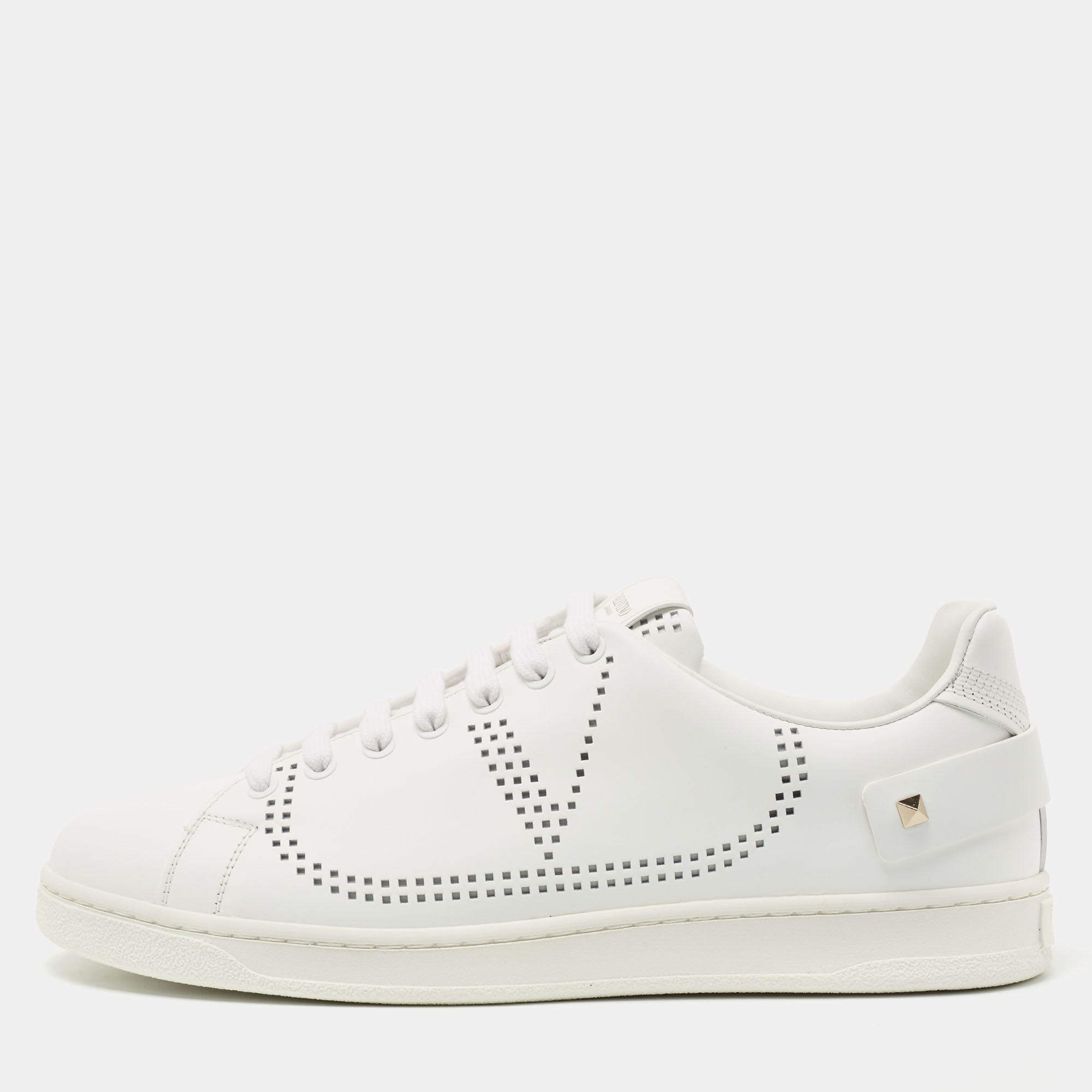 Pre Owned Valentino White Perforated Leather Backnet Rockstud Low Top Sneakers Size 42