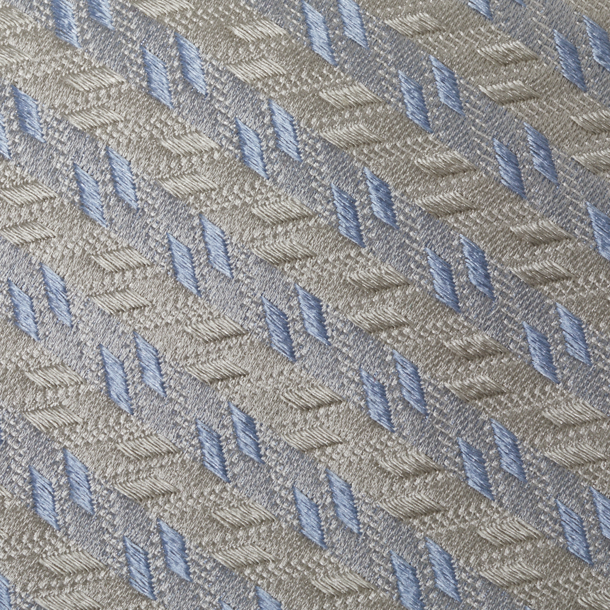 

Valentino Grey Geometric Patterned Silk Jacquard Tie