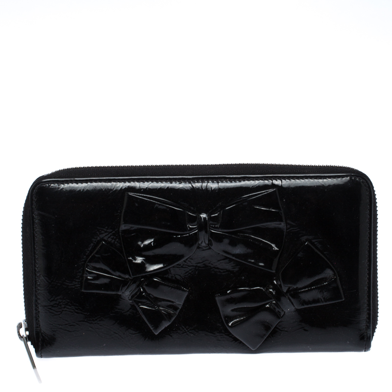 

Valentino Black Patent Leather Bow Continental Zip Around Wallet