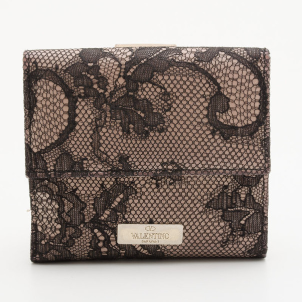 مملوكة مسبقًا Valentino Black Lace Nylon Fused Flap Wallet