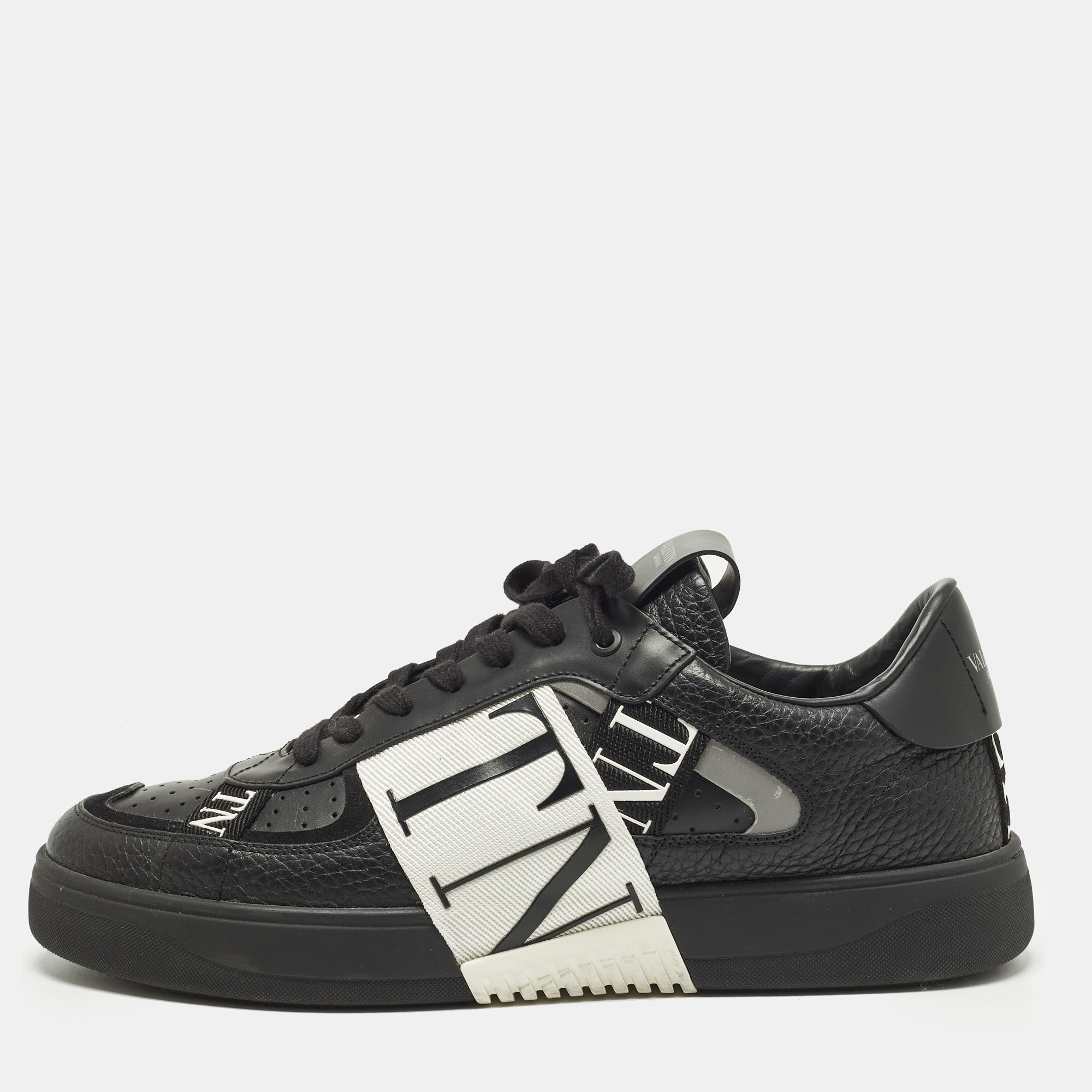 

Valentino VL7N Size  Black Leather Low Top Sneakers
