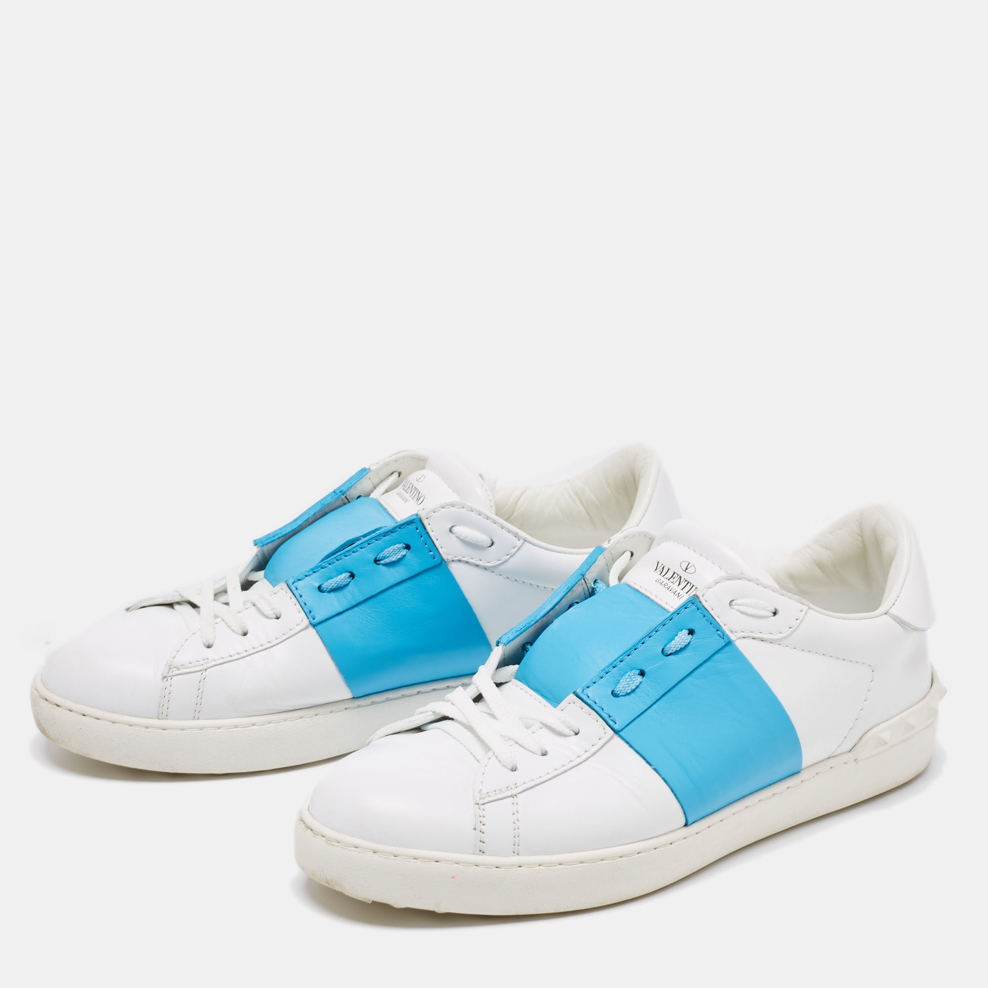 

Valentino White/Blue Leather Rockstud Low Top Sneakers Size