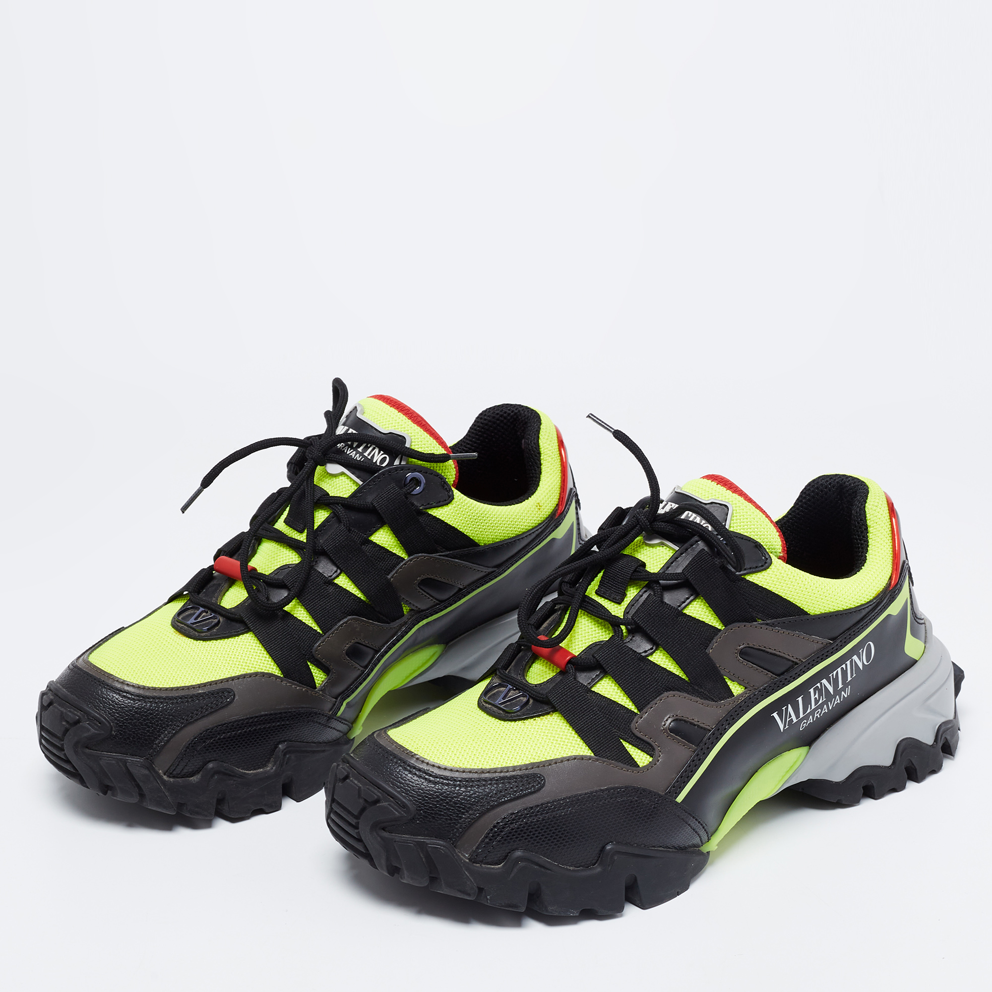 

Valentino Black/Neon Green Leather and Mesh Climber Low-Top Sneakers Size