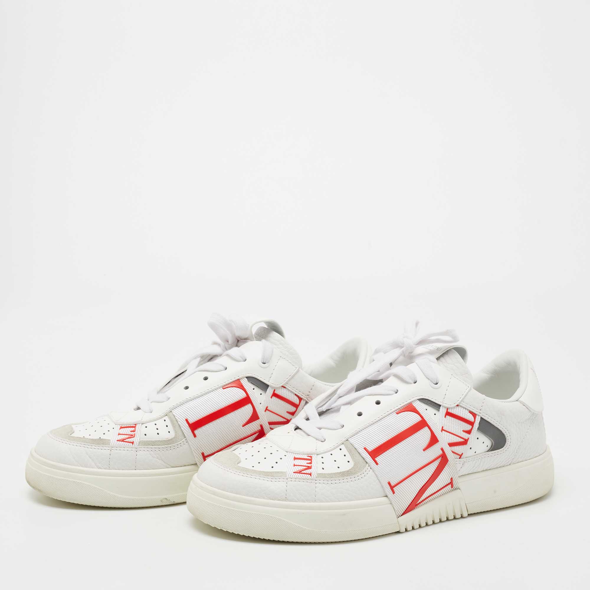 

Valentino White/Grey Suede And Leather Lace Up Sneakers Size