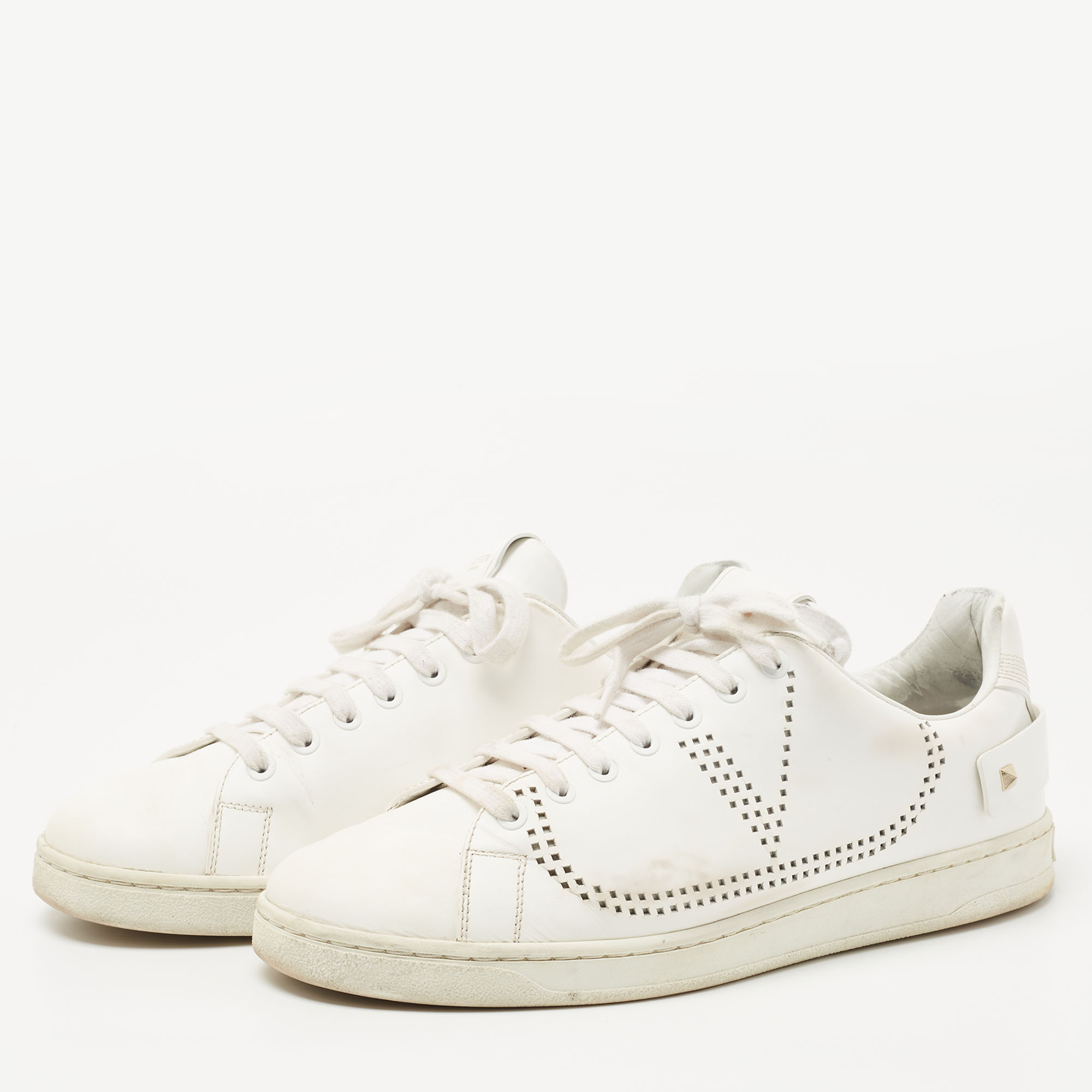 

Valentino White Leather Backnet Sneakers Size