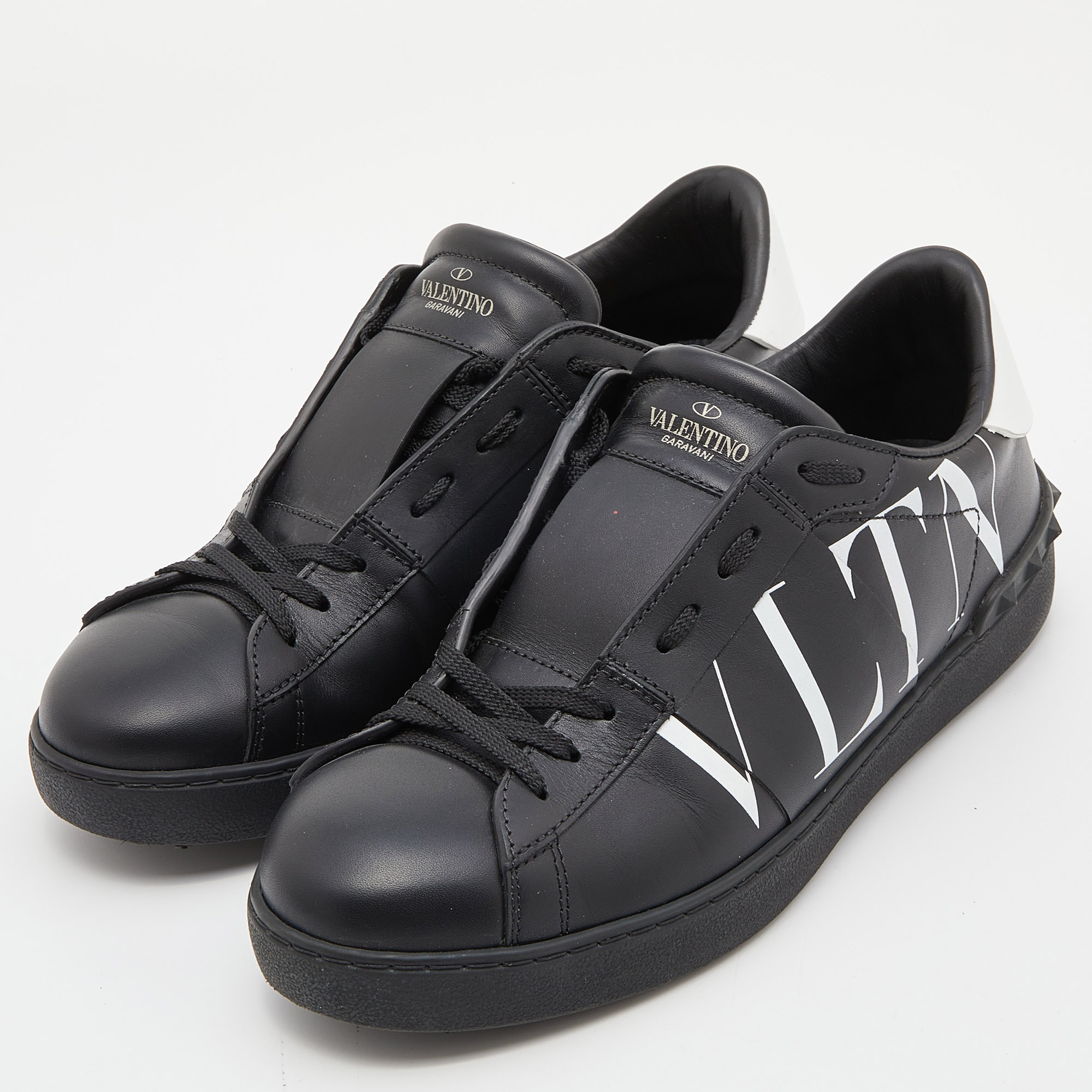 

Valentino Black/White Leather VLTN Rockstud Low Top Sneakers Size