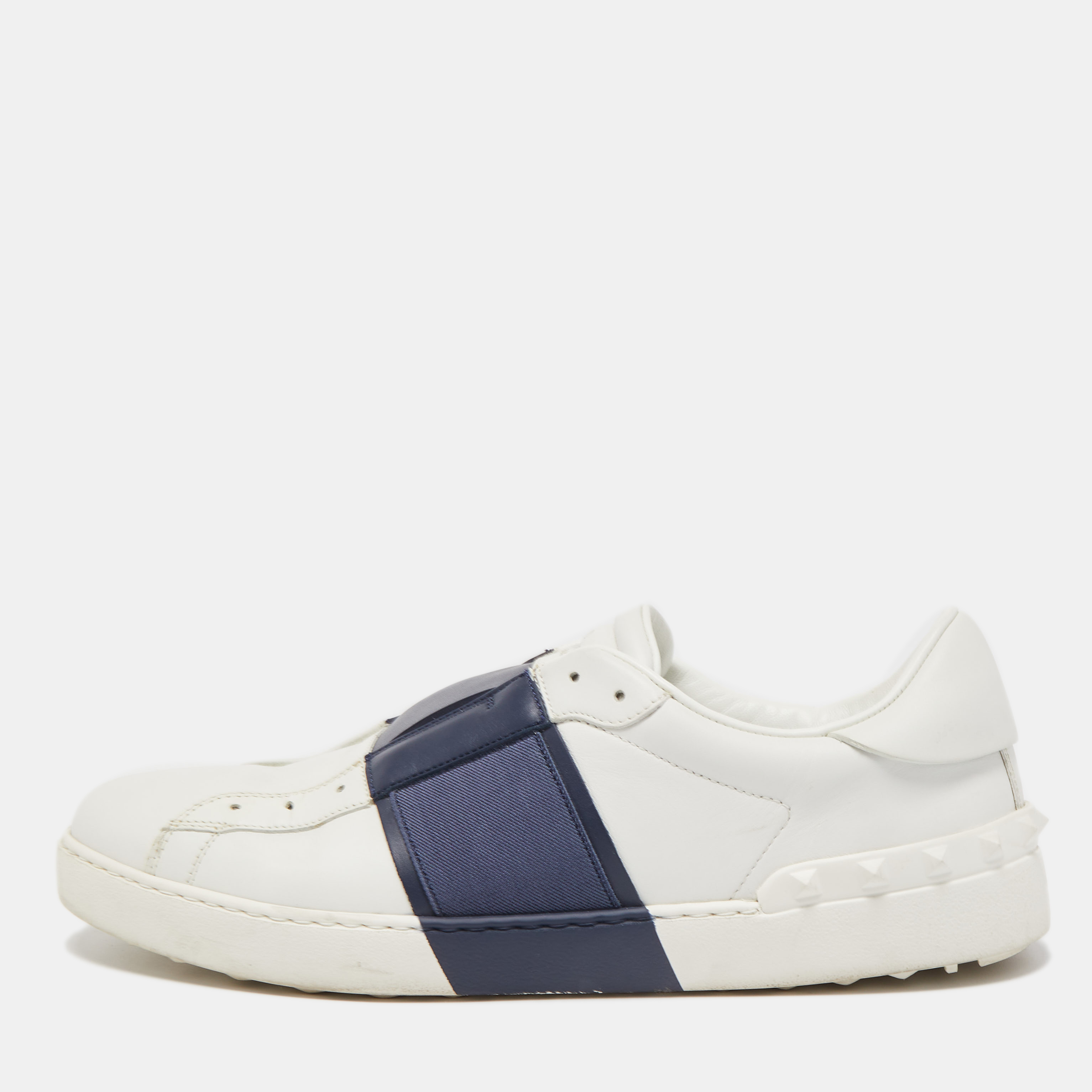 Sneakers from Valentino will fetch nothing but style comfort and relaxation to any look. Crafted from high quality materials into a sturdy profile these sneakers are the best pick to amp up any casual or leisure looks. Add them to your collection today