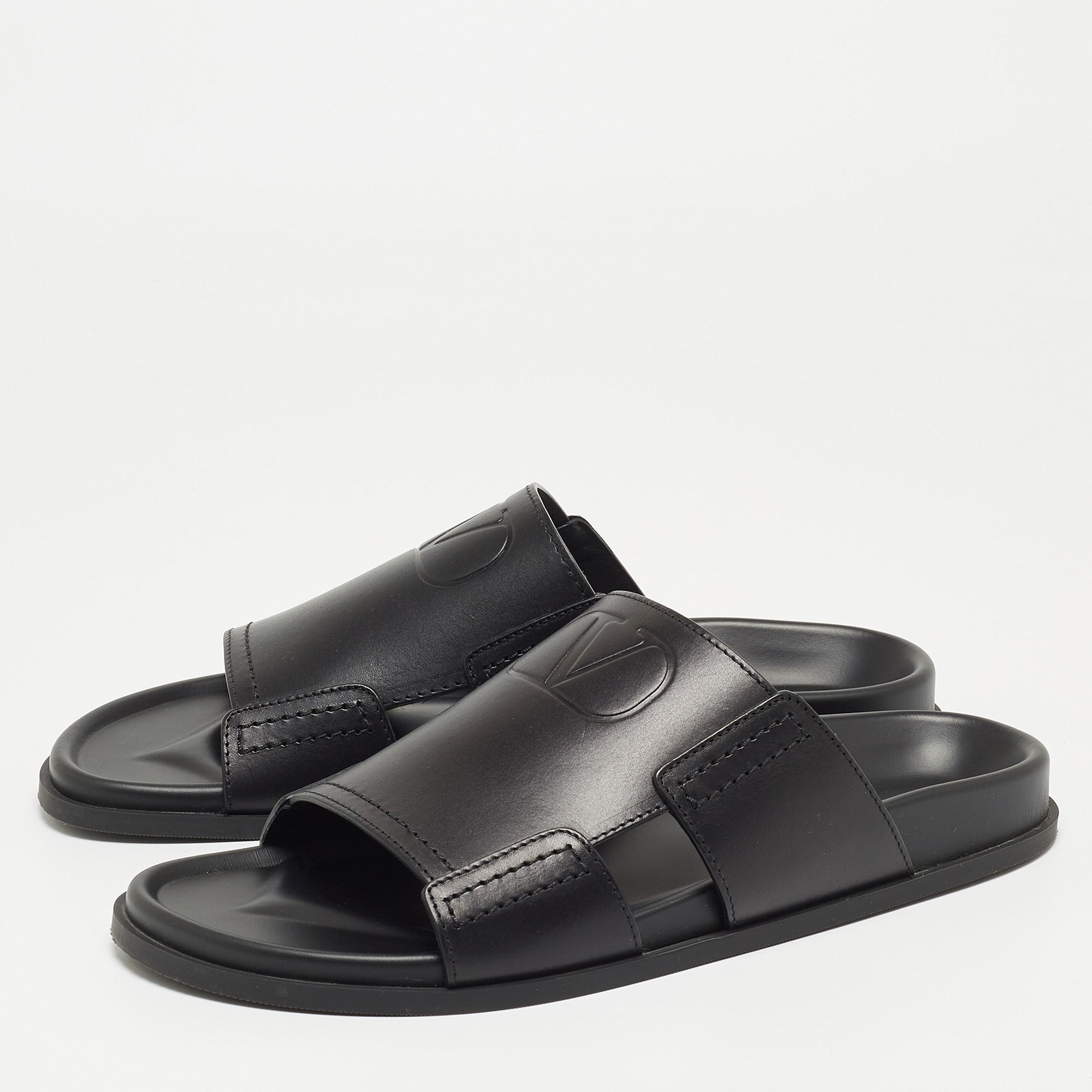 

Valentino Black Leather Vlogo Flat Slides Size