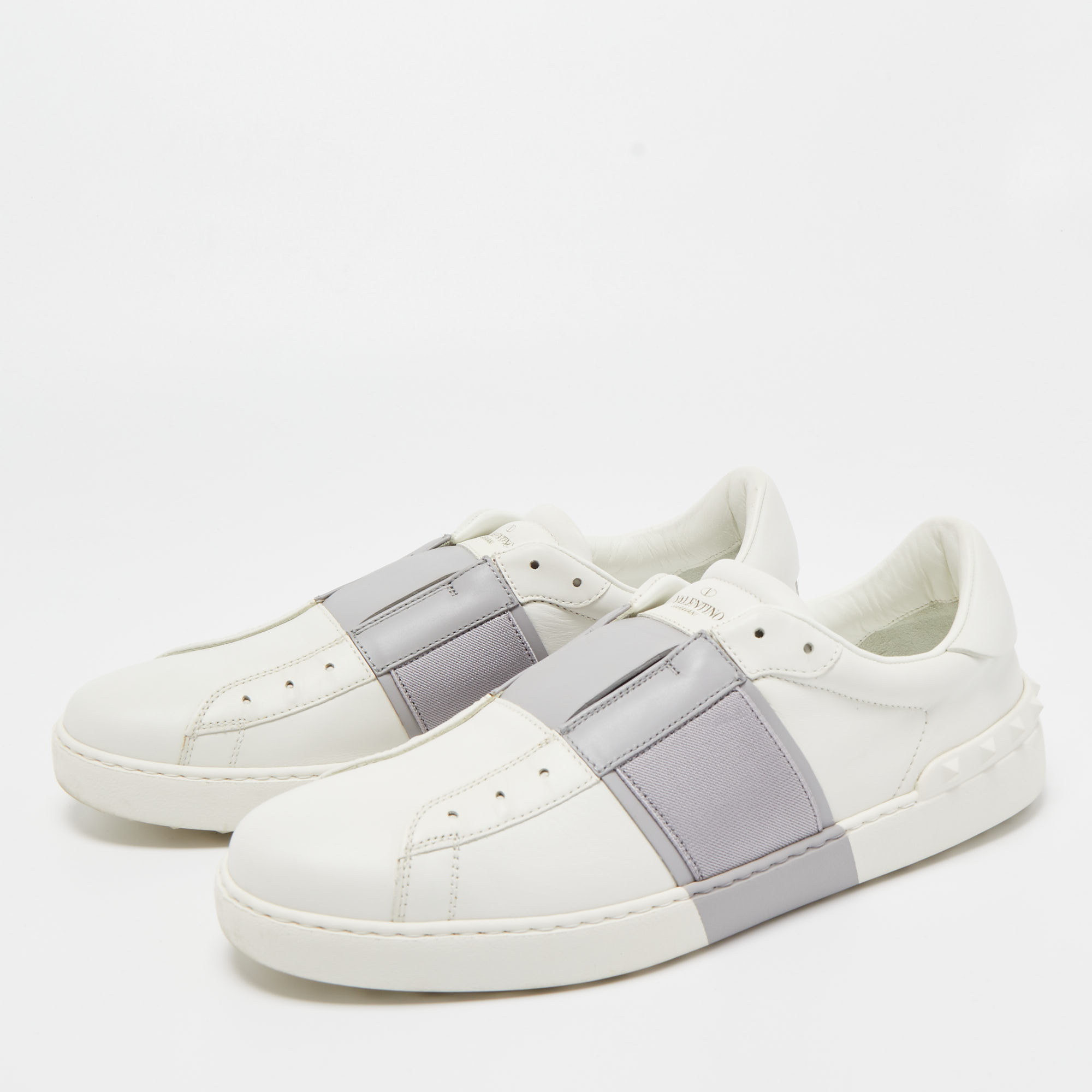 

Valentino White/Grey Leather Rockstud Slip On Sneakers Size