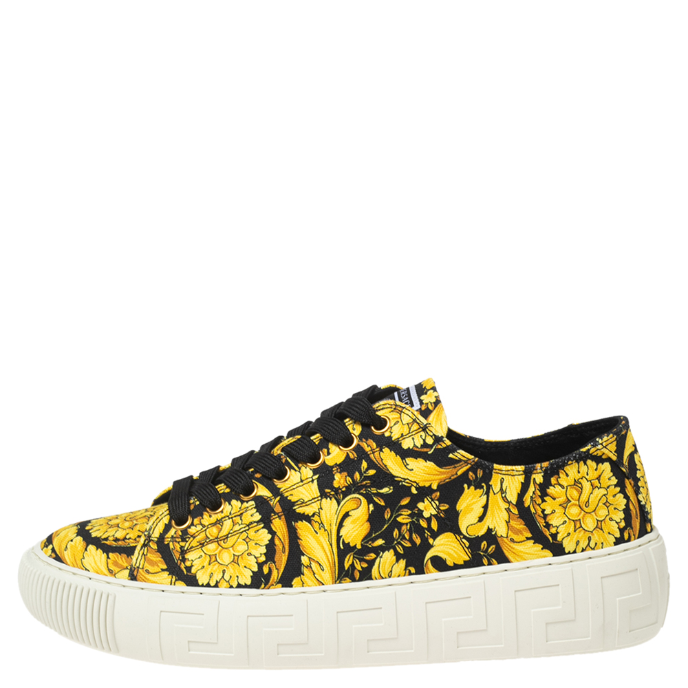 

Versace Yellow/Black Canvas Greca Barocco Low-Top Sneakers Size