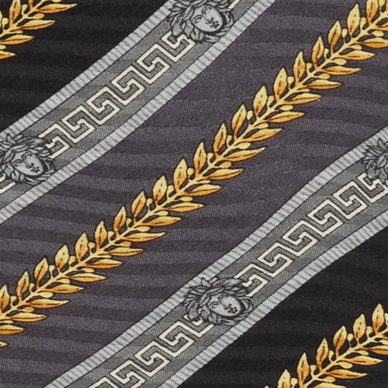 

Gianni Versace Vintage Navy Blue & Grey Printed Silk Traditional Tie