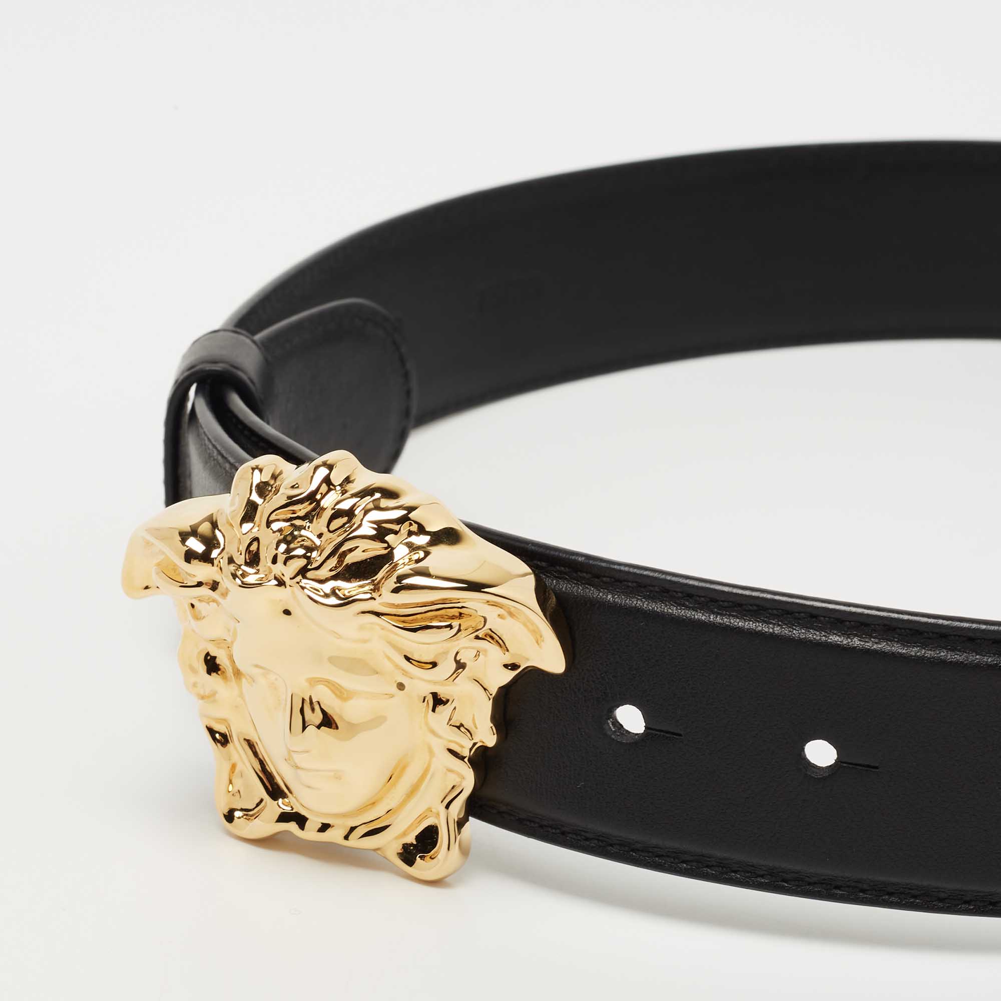 

Versace Black Leather Medusa Head Buckle Belt