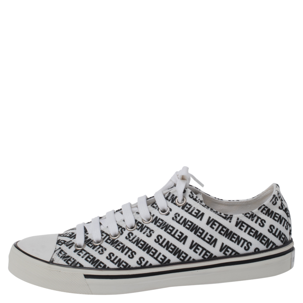 

Vetements Black/White Logo Print Canvas Low Top Sneakers Size