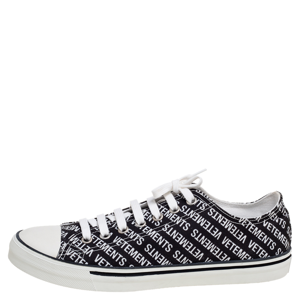 

Vetements Black/White Logo Print Canvas Low Top Sneakers Size