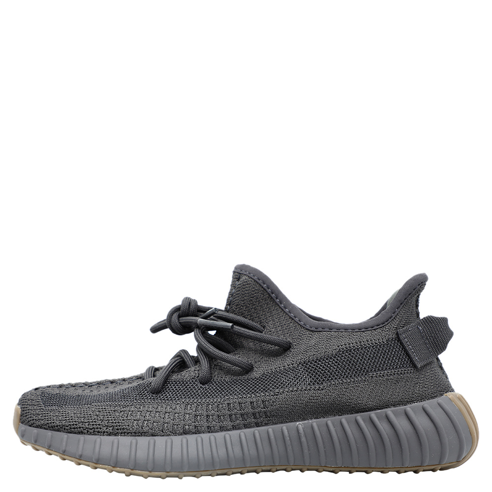 

Yeezy 350 V2 Cinder Size EU  1/3, Black