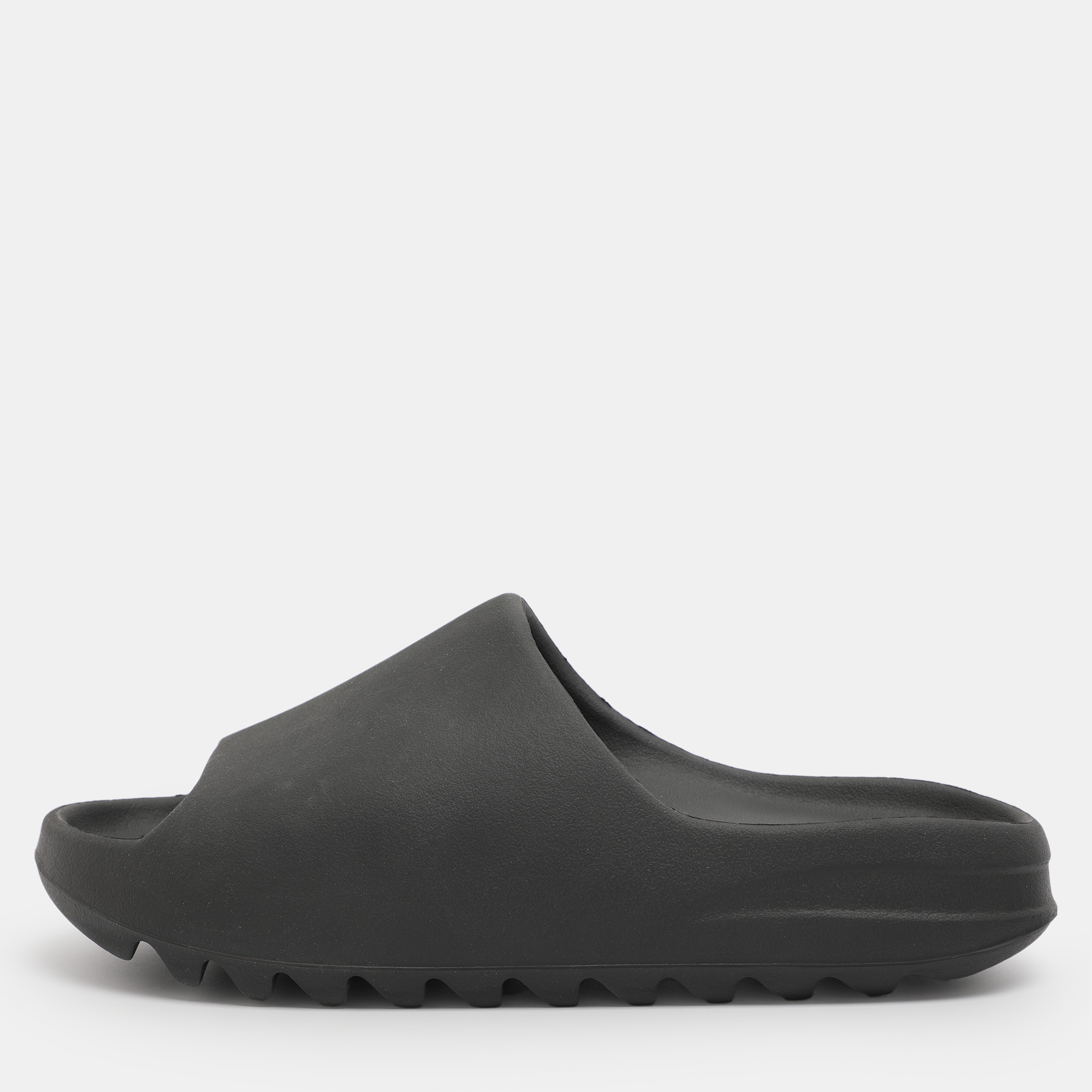 

Yeezy x Adidas Black Rubber Onyx Slides Size 44.5