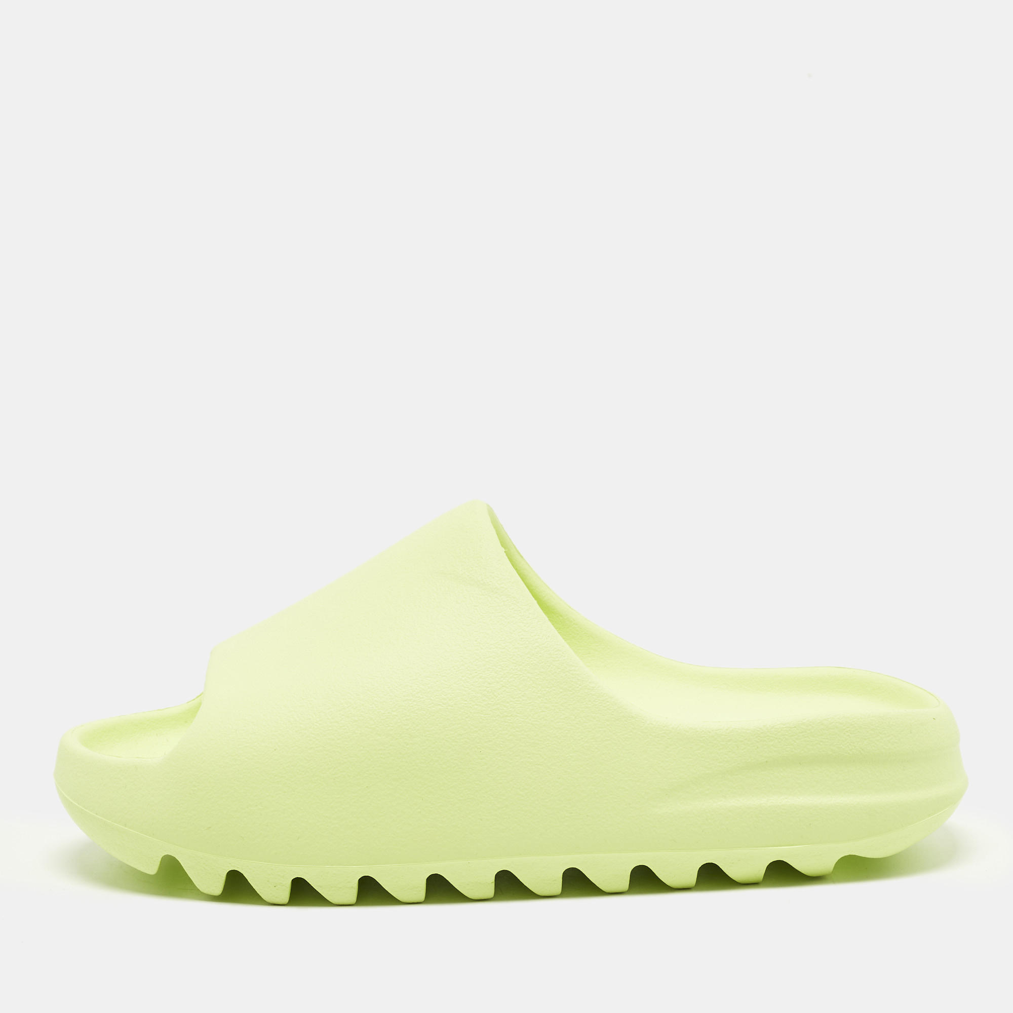 

Yeezy x Adidas Size  Neon Green Rubber pool Slide