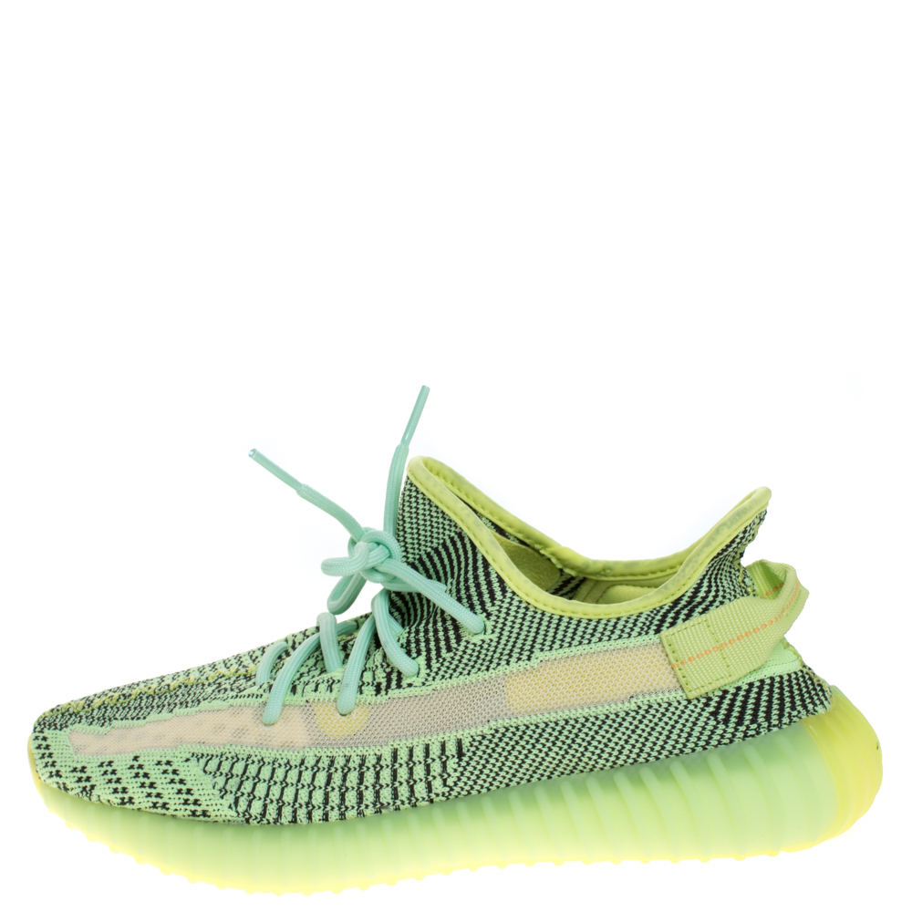 

Yeezy x Adidas Green Cotton Knit Boost 350 V2 Yeeree Sneakers Size