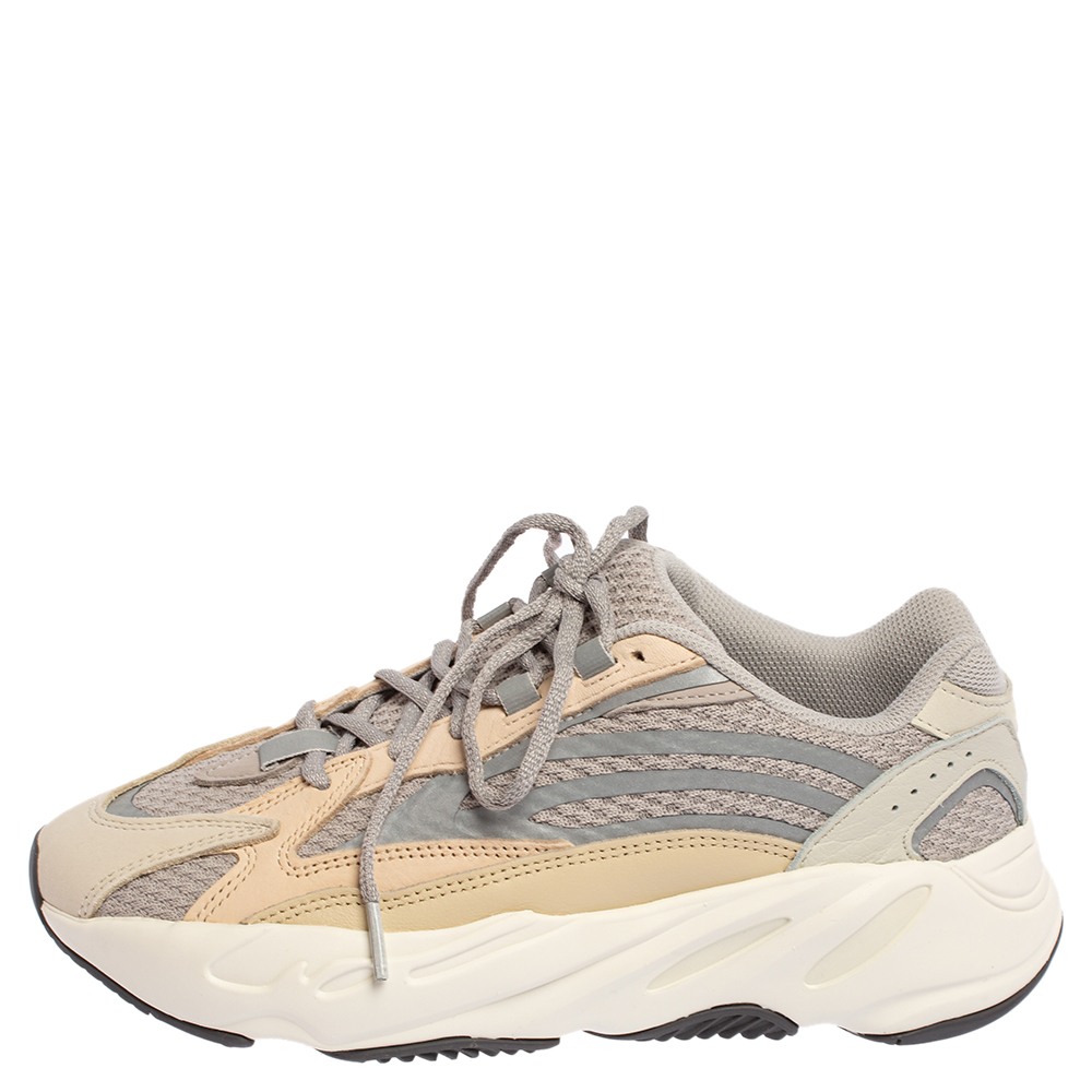 

Yeezy x Adidas Cream/Grey Leather and Knit Fabric Boost 700 V2 Cream Sneakers Size  1/3
