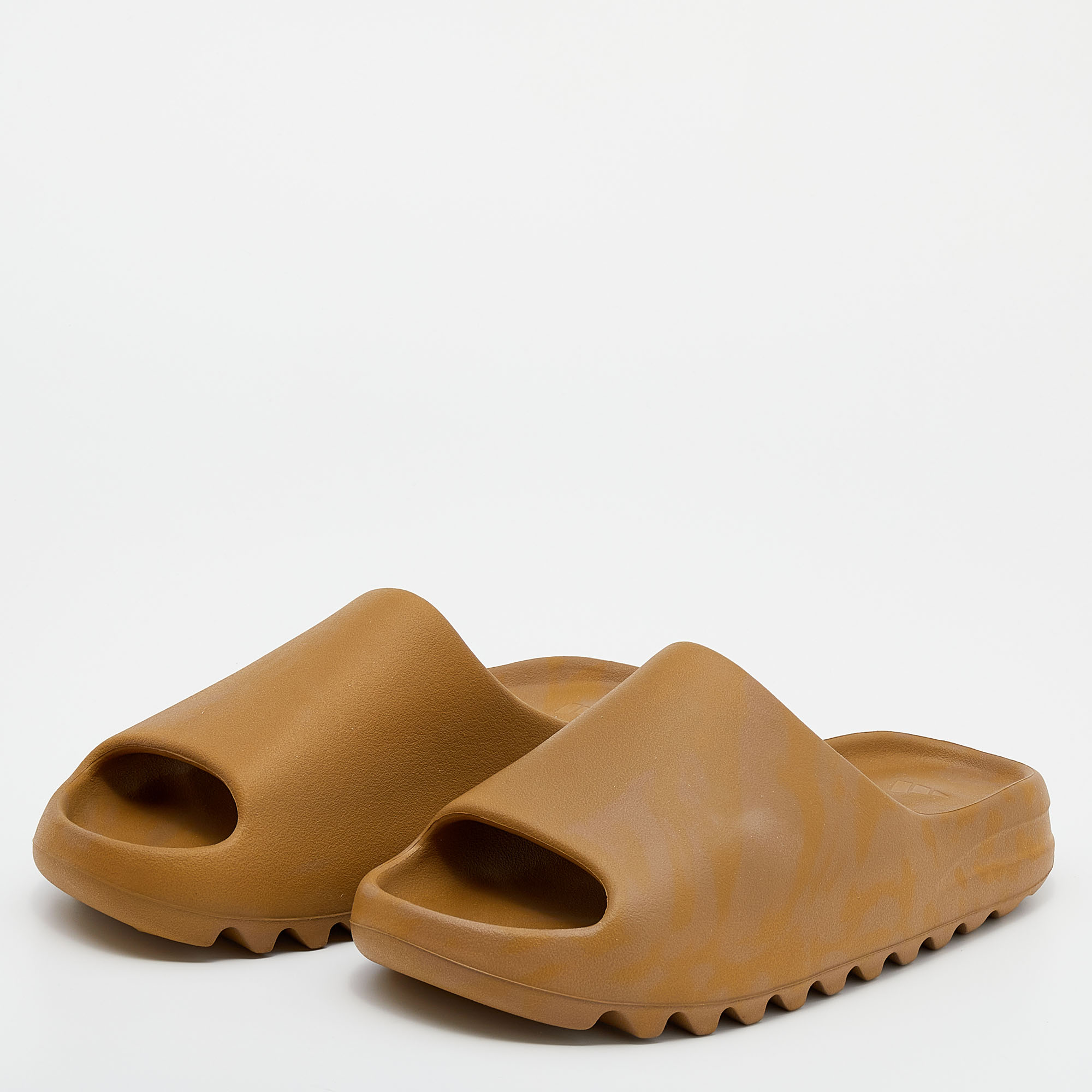 

Yeezy x Adidas Ochre Rubber Core Slide Size, Beige