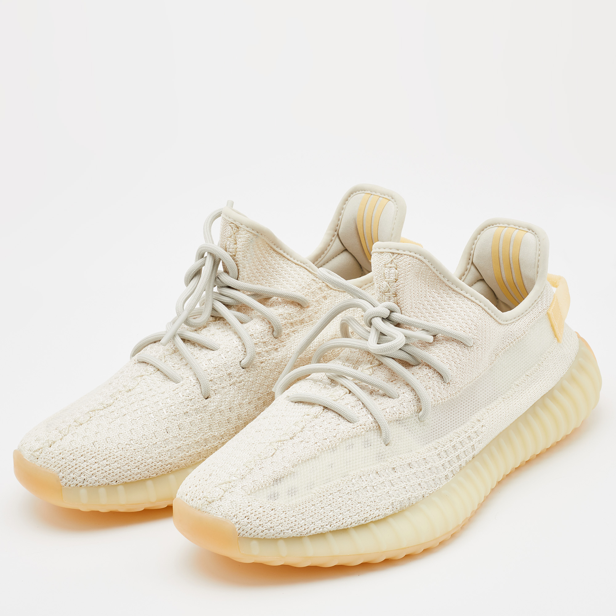 

Yeezy x Adidas White Knit Fabric Boost 350 V2 Light Low Top Sneakers Size