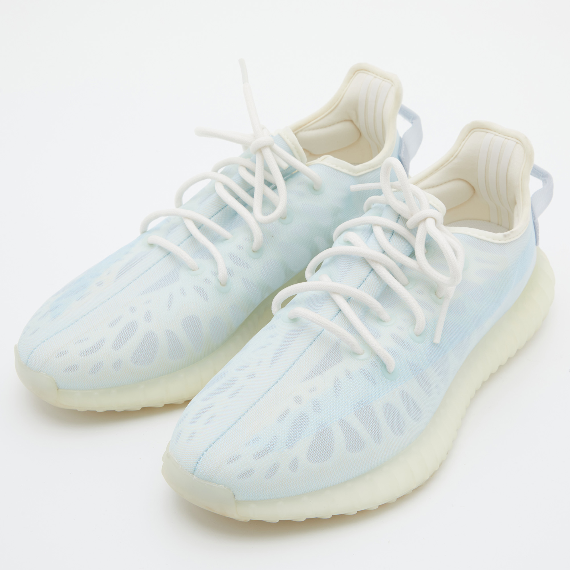 

Yeezy x Adidas Blue Mesh Boost 350 V2 Mono Ice Sneakers Size