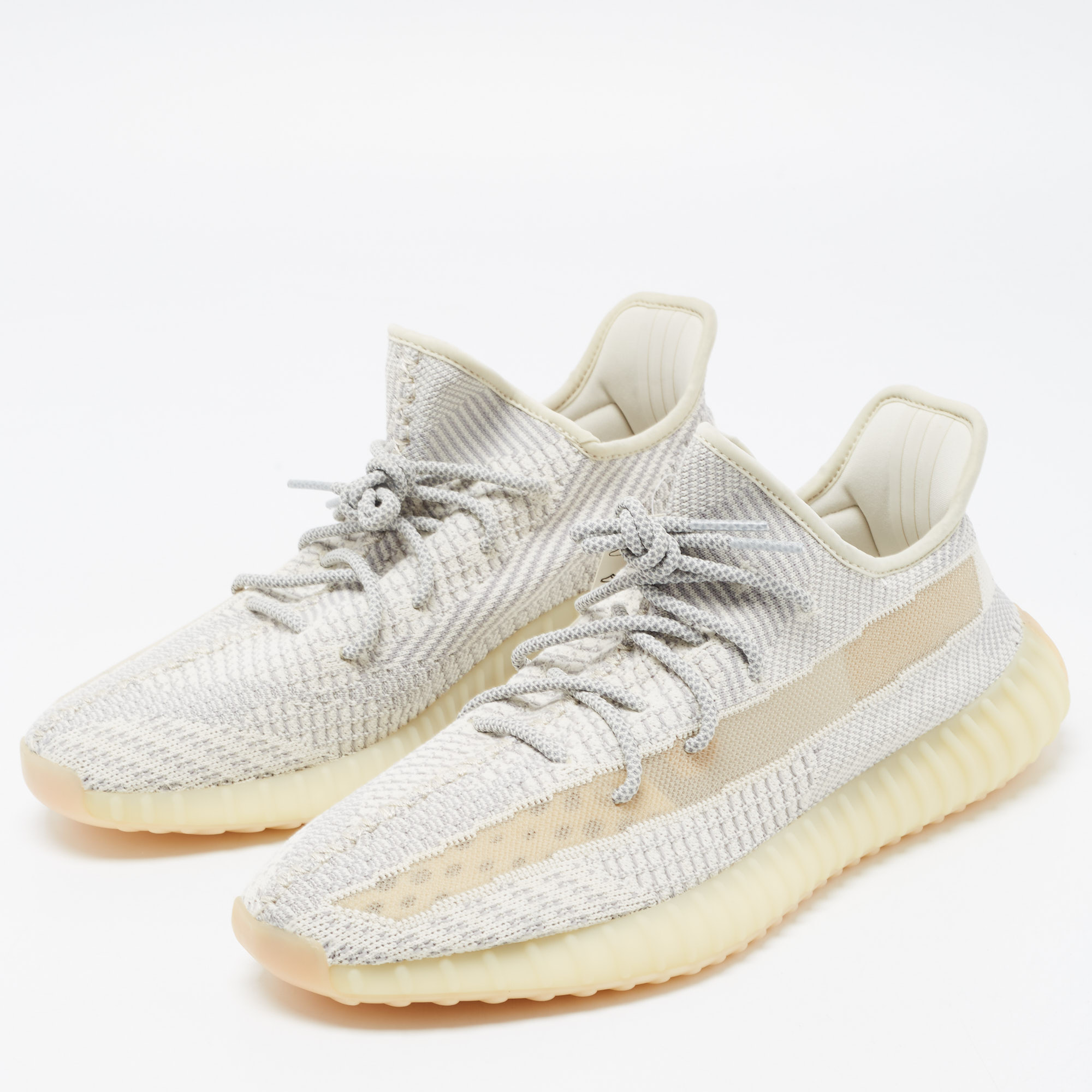 

Yeezy x Adidas White/Cream Knit Fabric Boost 350 V2 Lundmark Non Reflective Sneakers Size, Grey