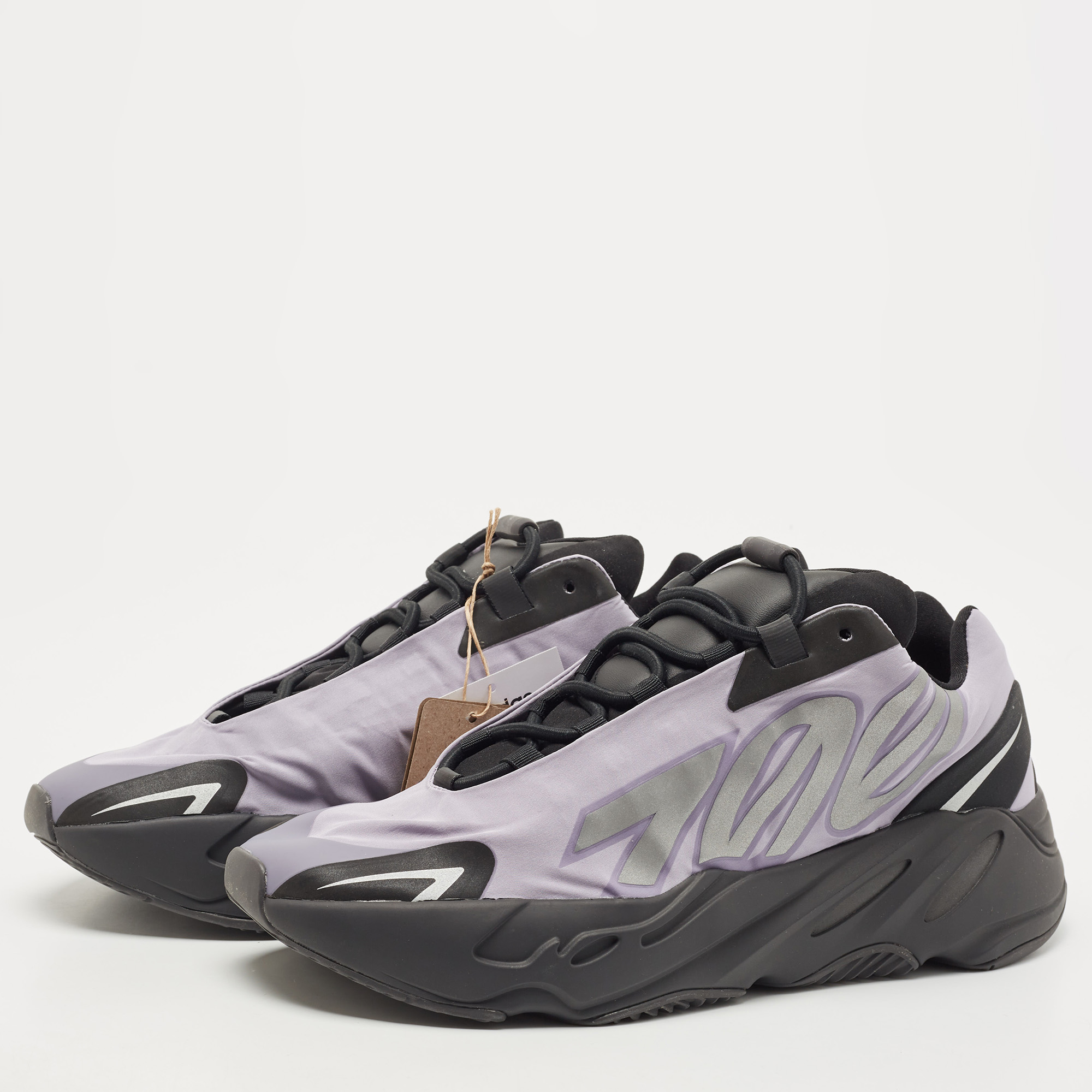 

Yeezy x Adidas Geode/Black Nylon Boost 700 MNVN Low Top Sneakers Size 44 2/3