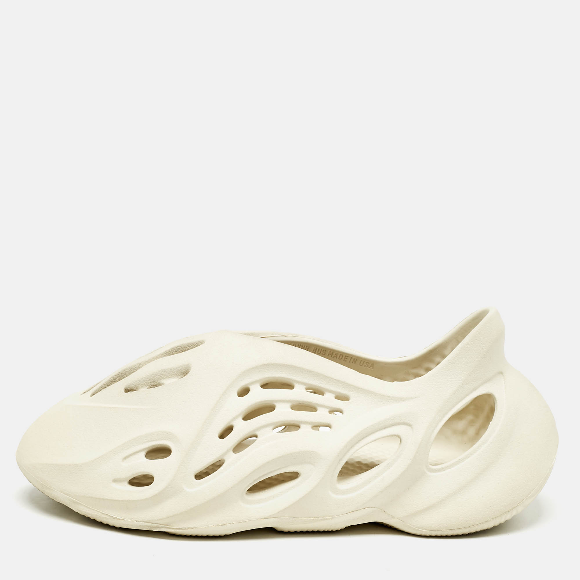 

Yeezy x Adidas Off-White Rubber Foam RNNR Sand Sneakers Size